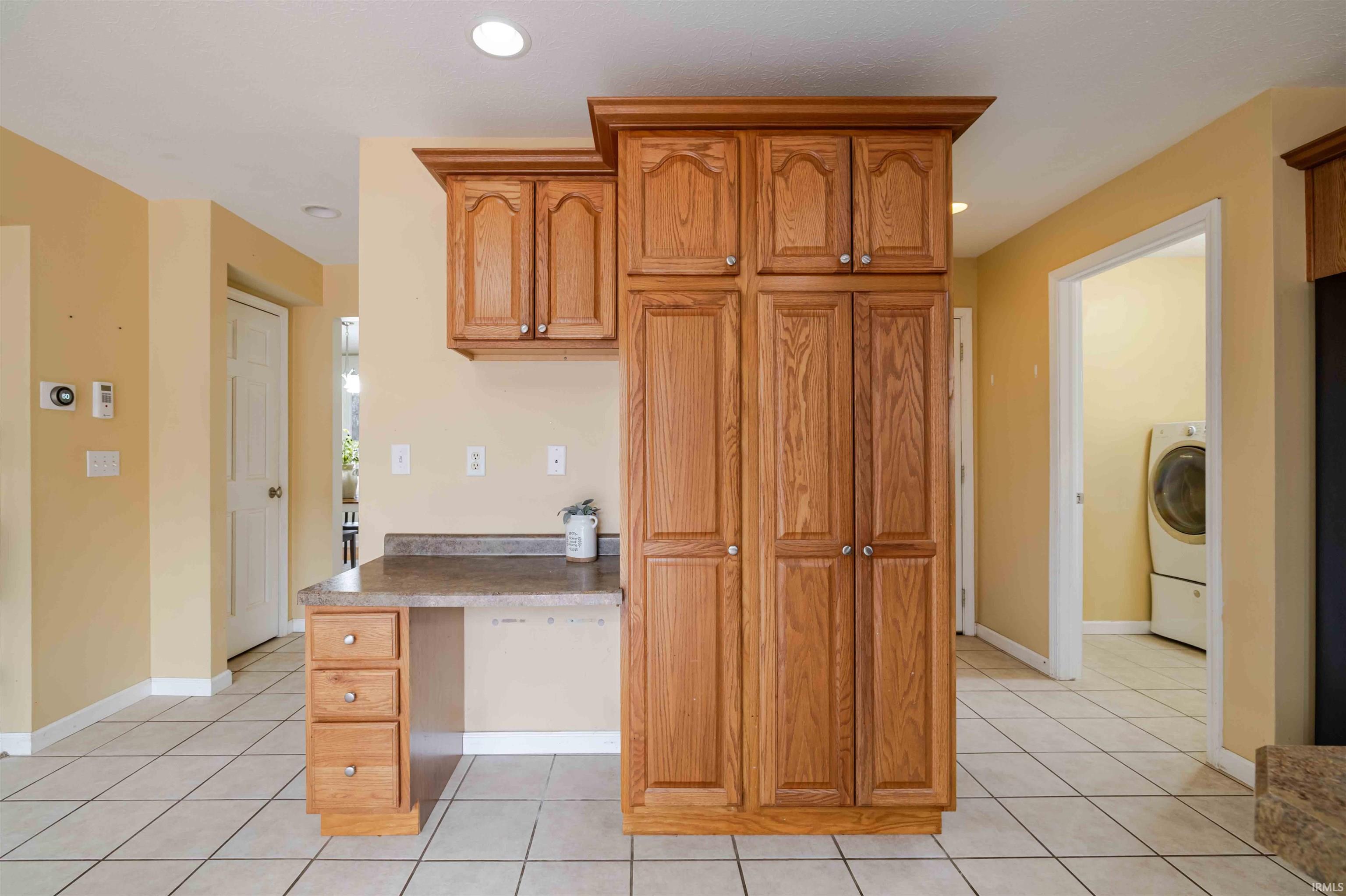 126 White's Pointe