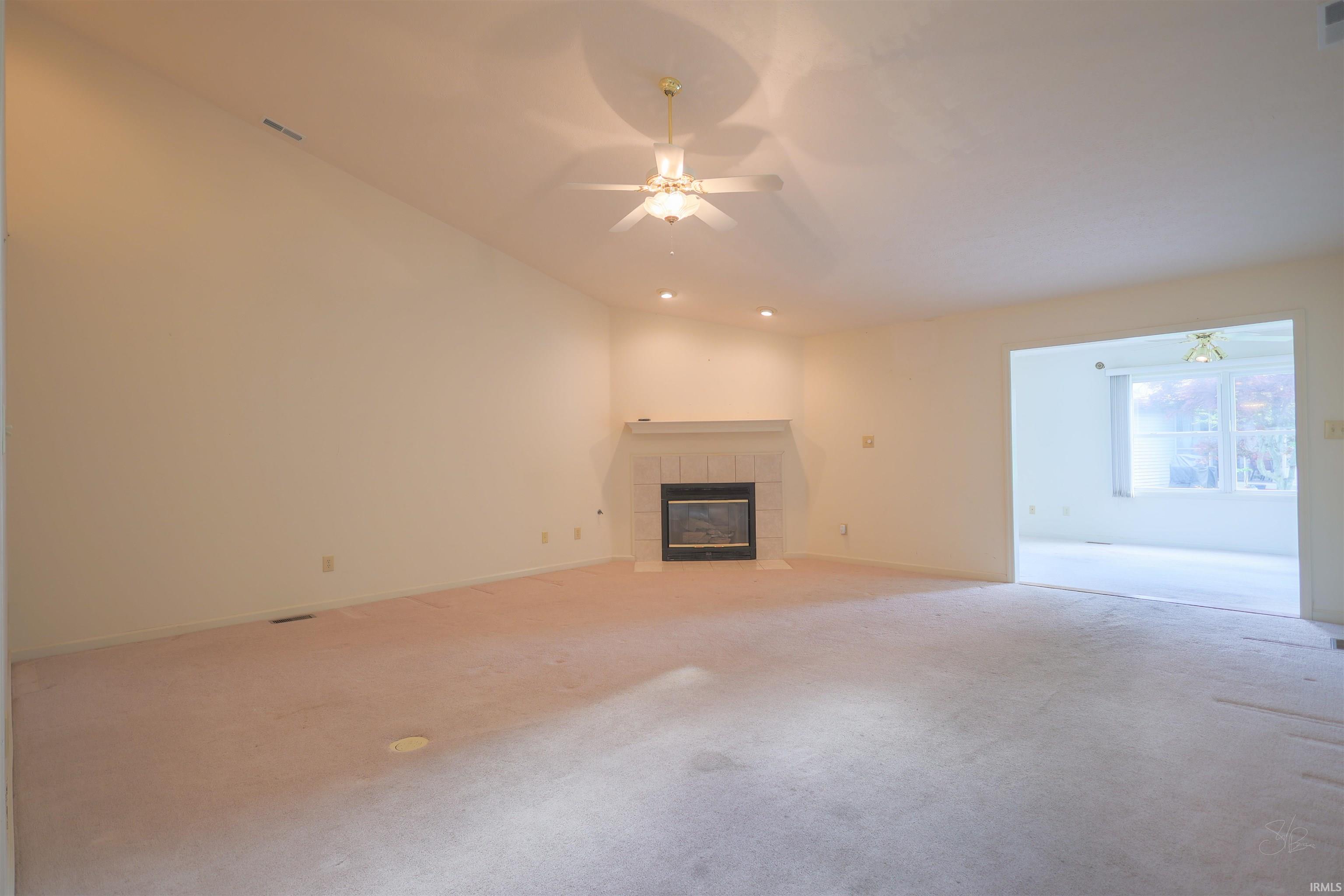 1005 E Sherbrooke Drive
