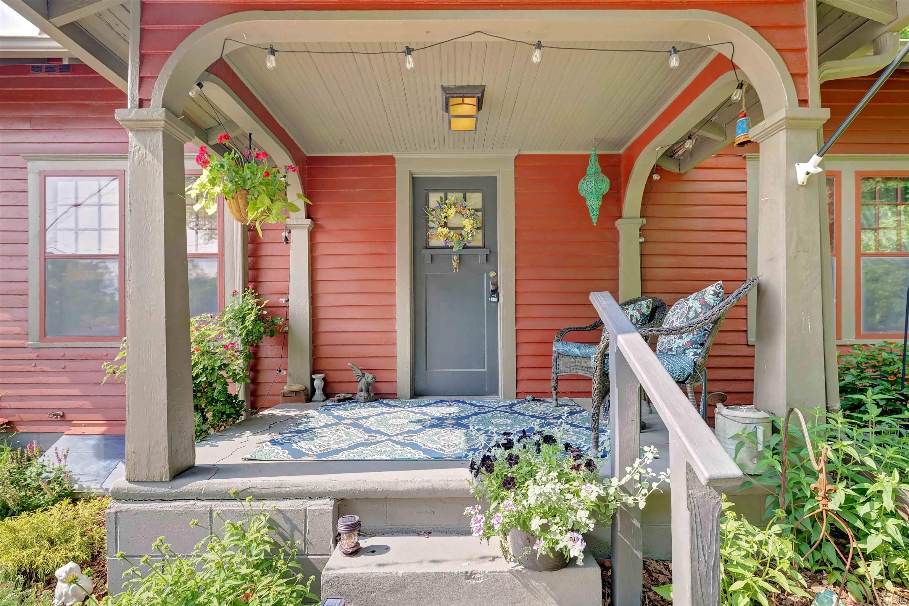 504 E Thornton Street