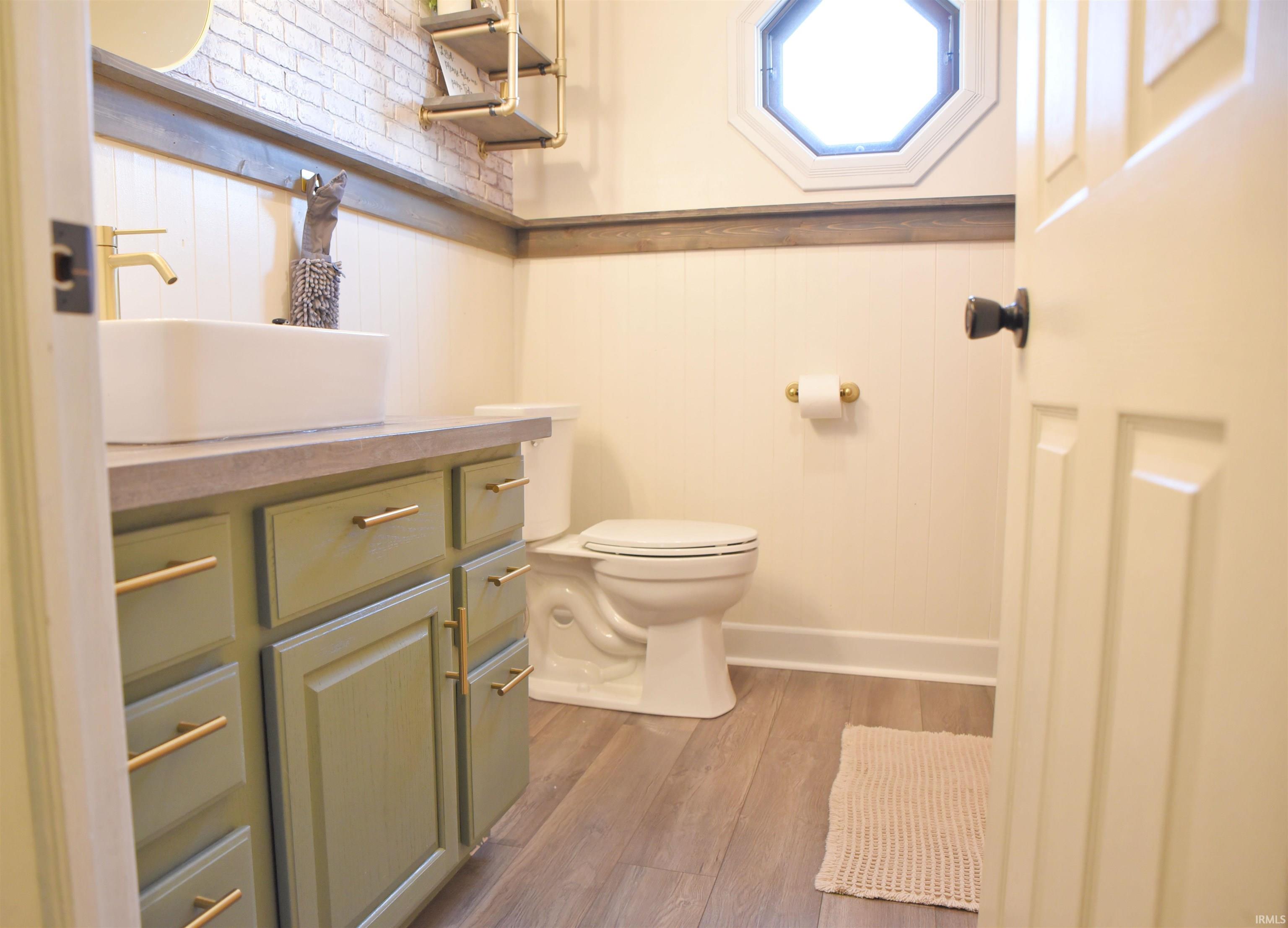 114 Corrie Lane
