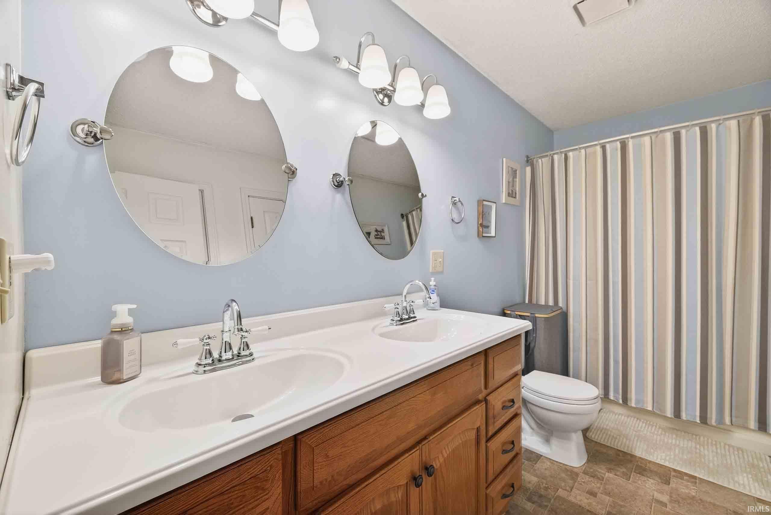 311 E Parkwood Drive