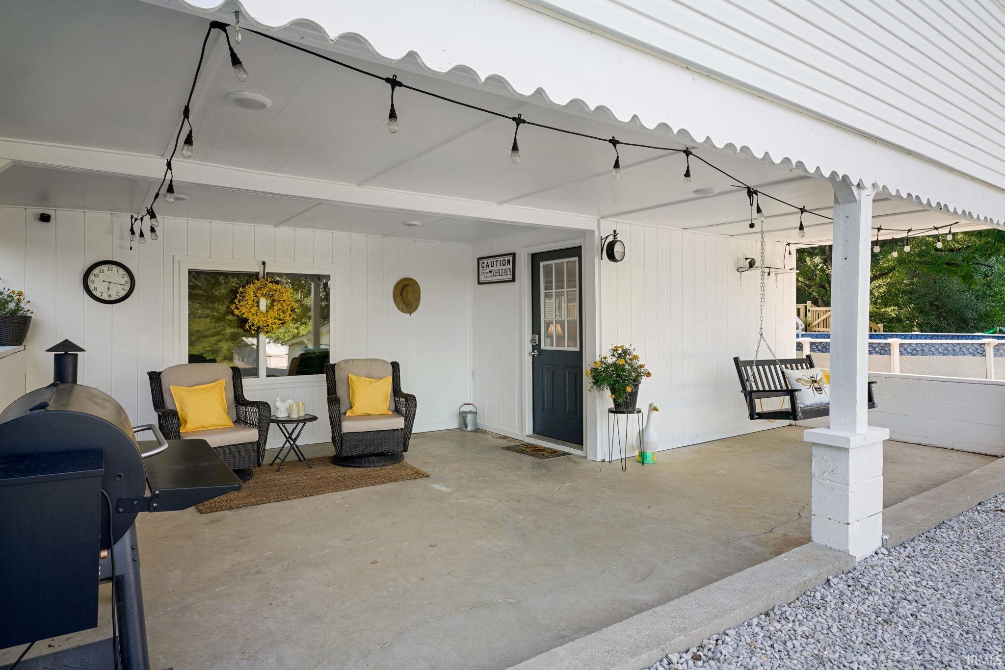 1715 W OLD HIGHWAY 60