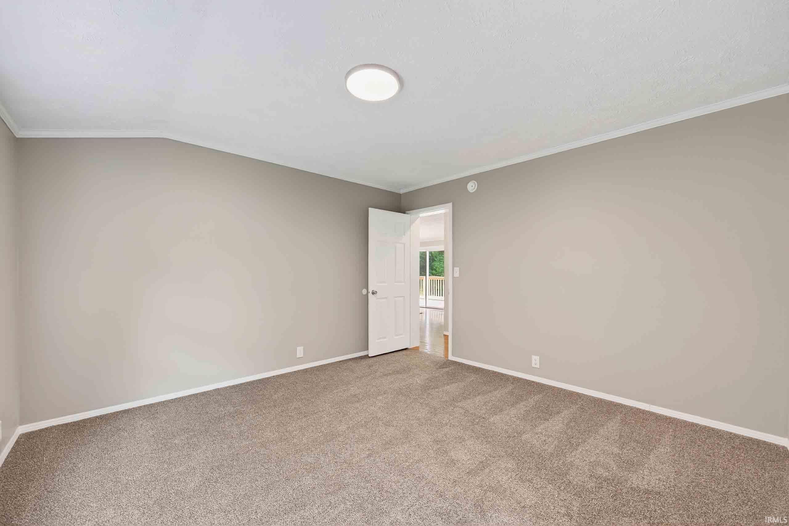 1381 Stevens Lane