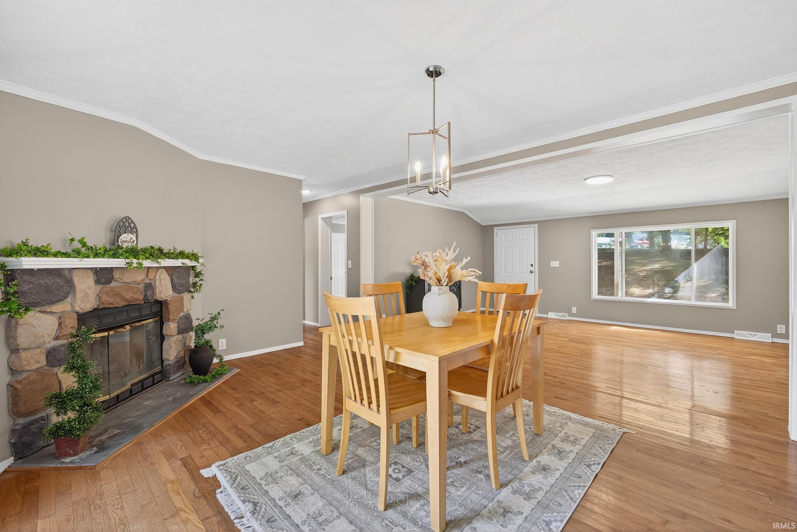 1381 Stevens Lane