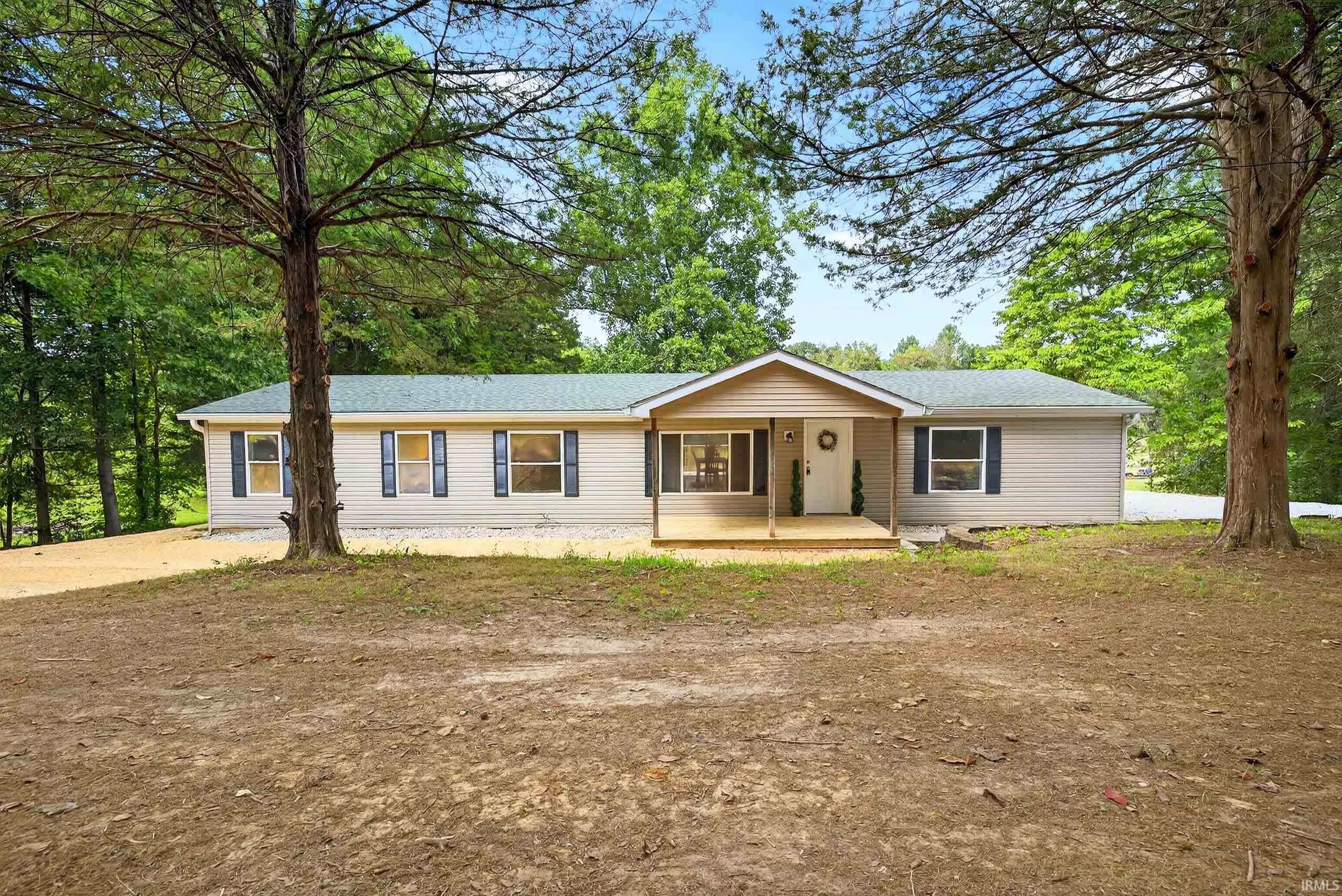 1381 Stevens Lane