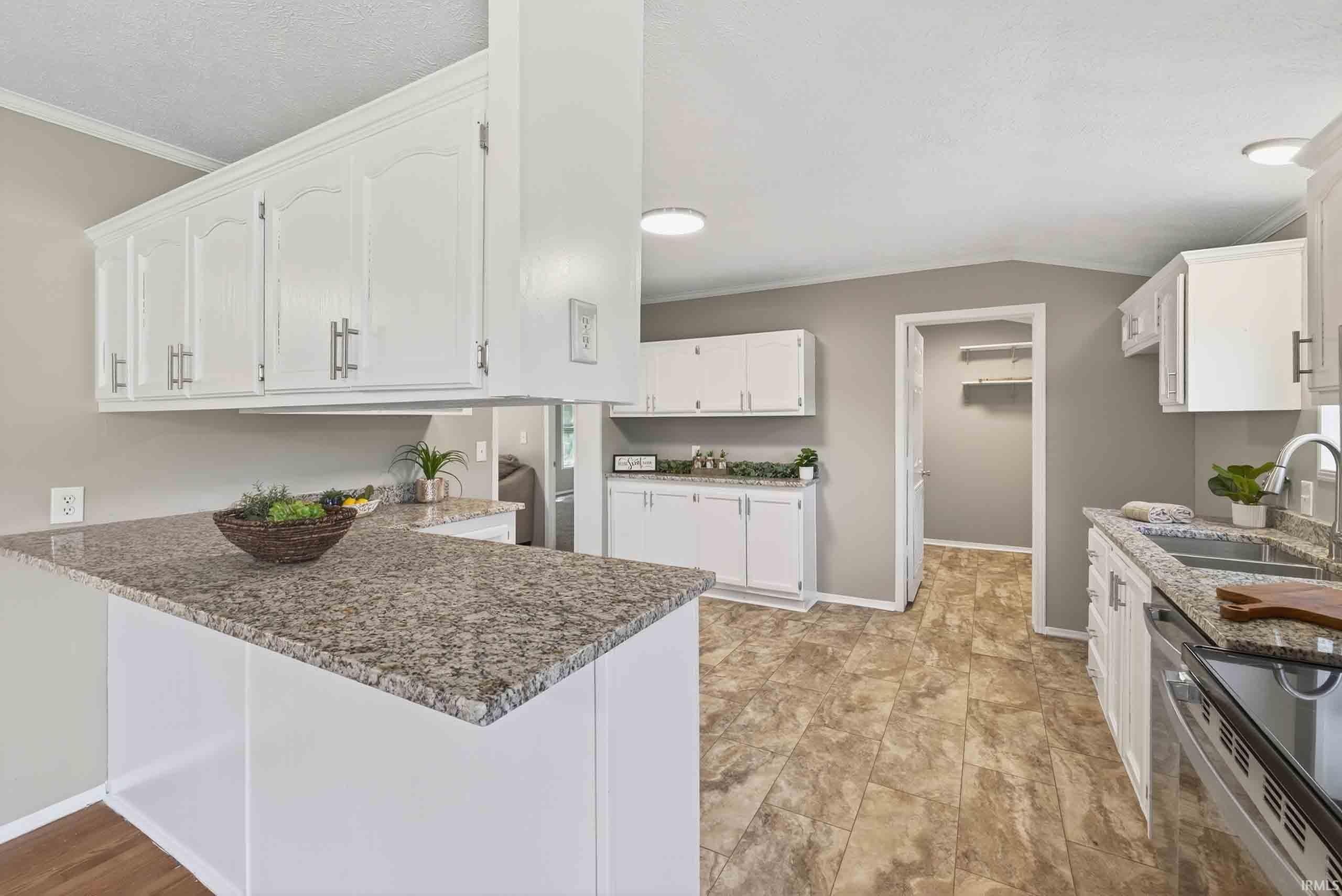 1381 Stevens Lane