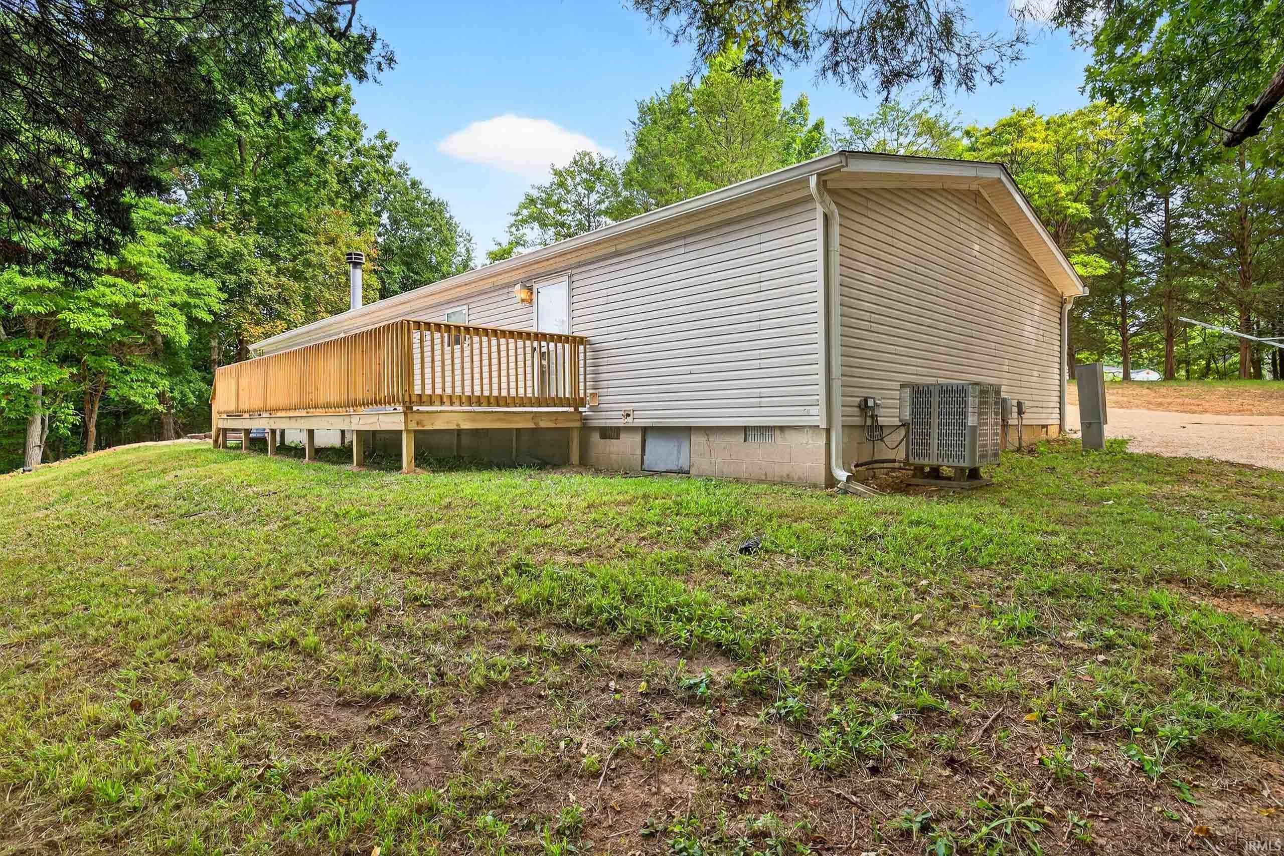 1381 Stevens Lane