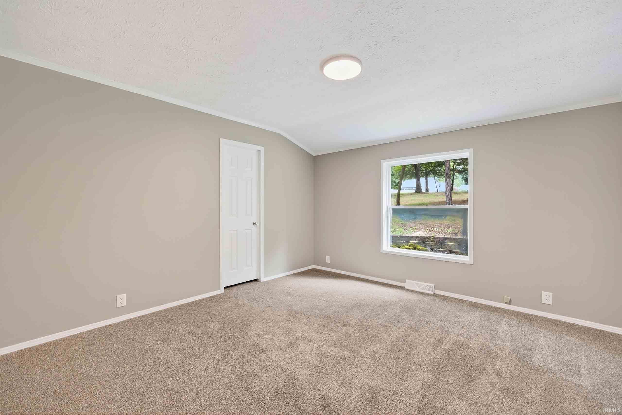 1381 Stevens Lane