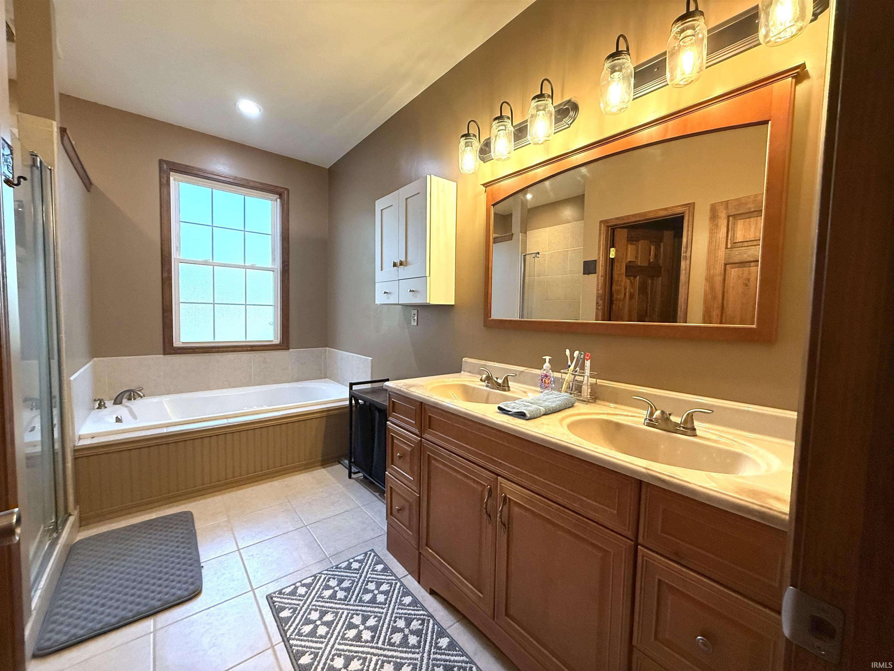 810 Glen Meadows Parkway