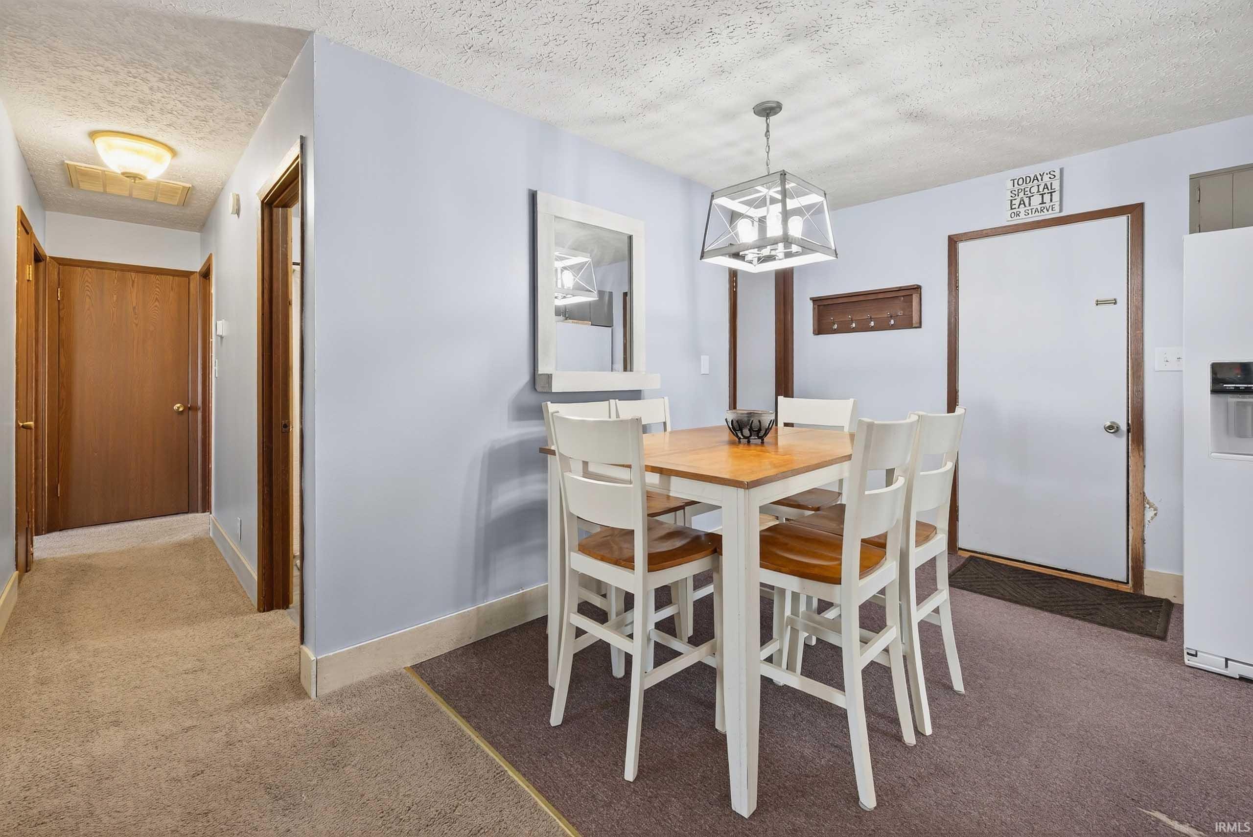 104 Rabbitsville Road