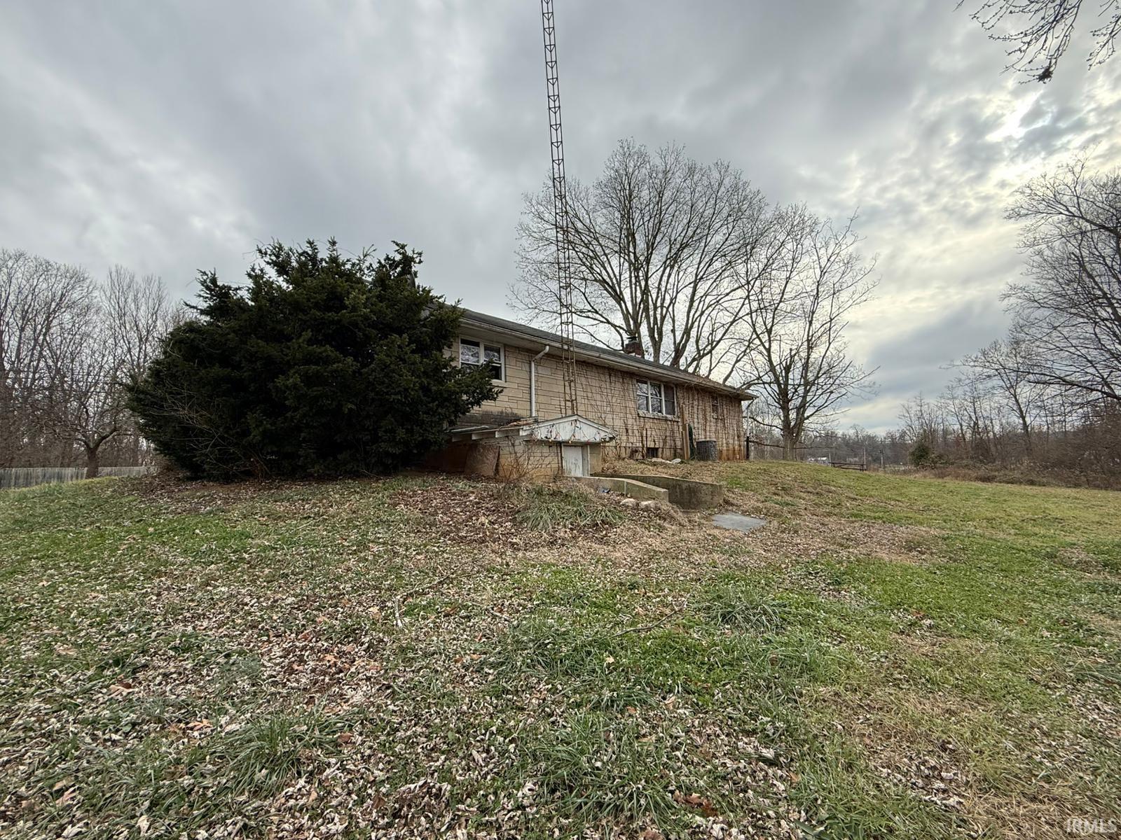 10187 US Hwy 50 W