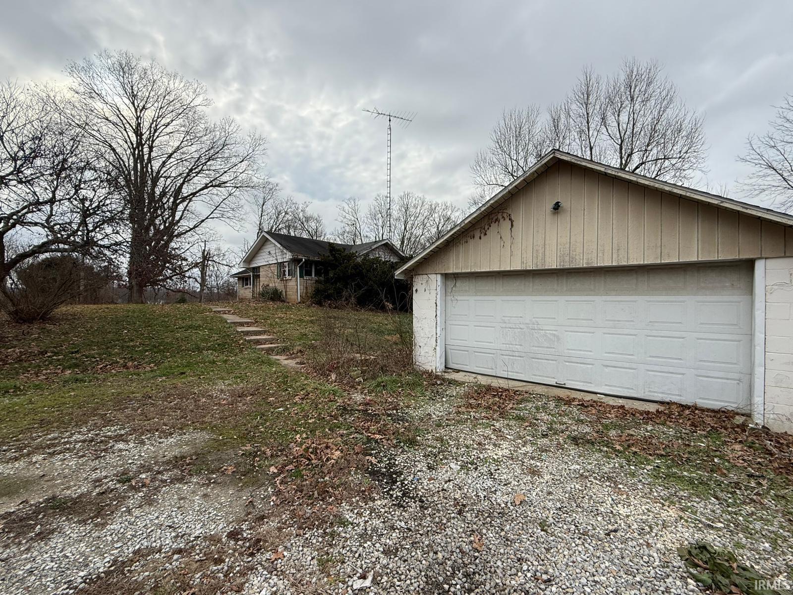 10187 US Hwy 50 W