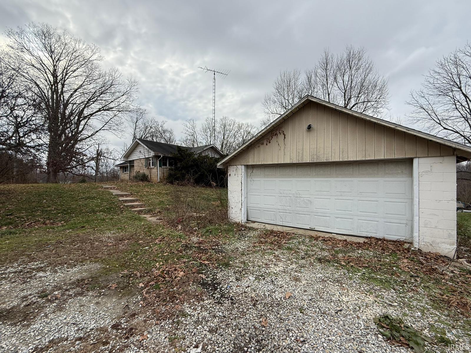 10187 US Hwy 50 W