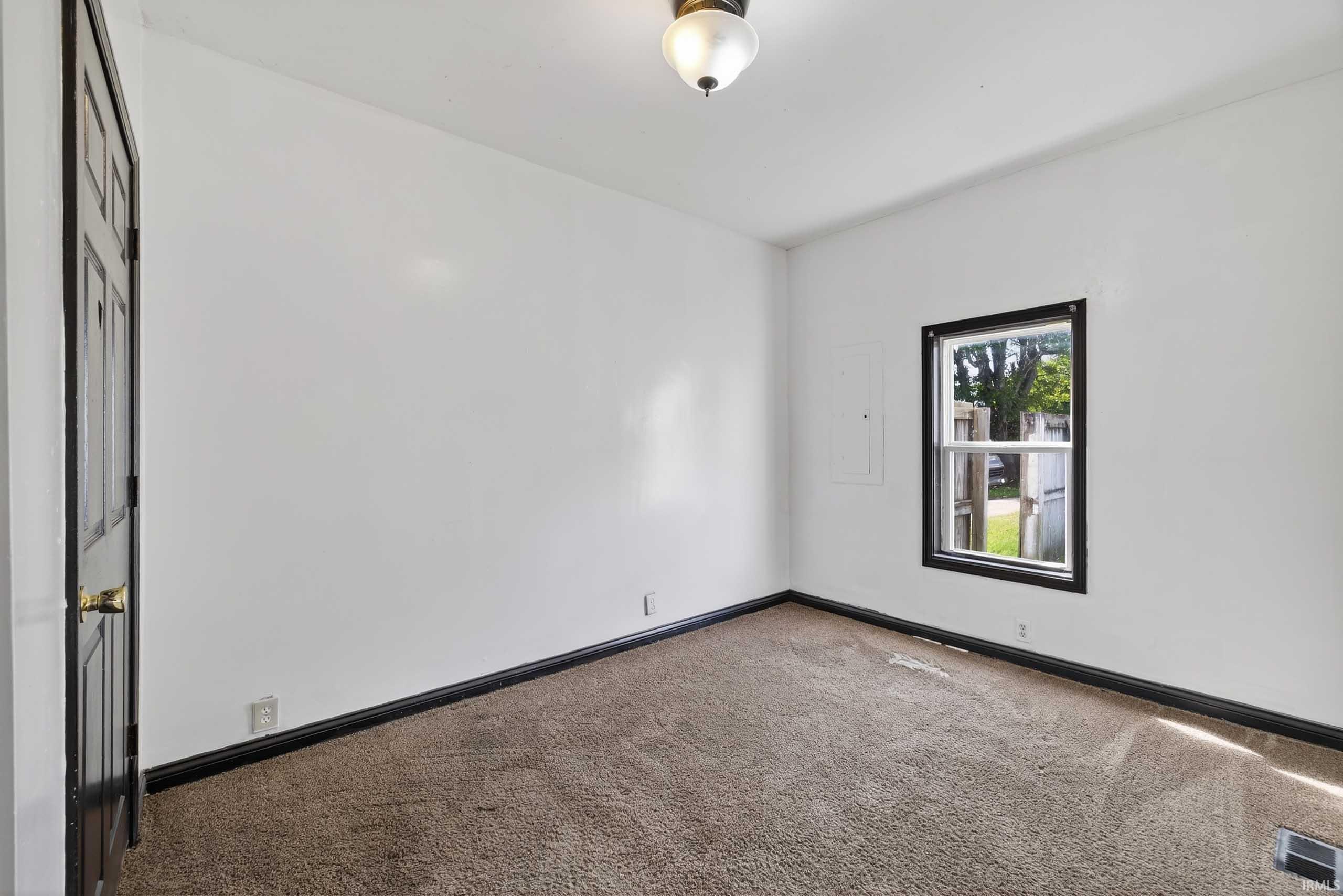 213 N 8th Street