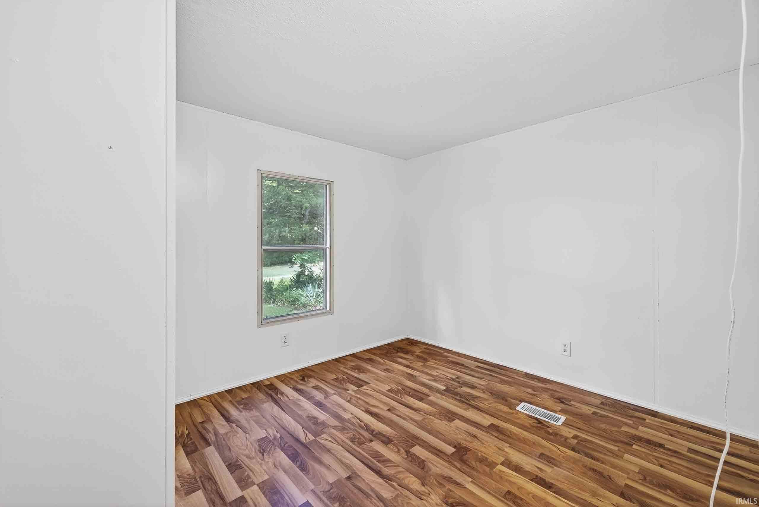4919 E St Rd 58