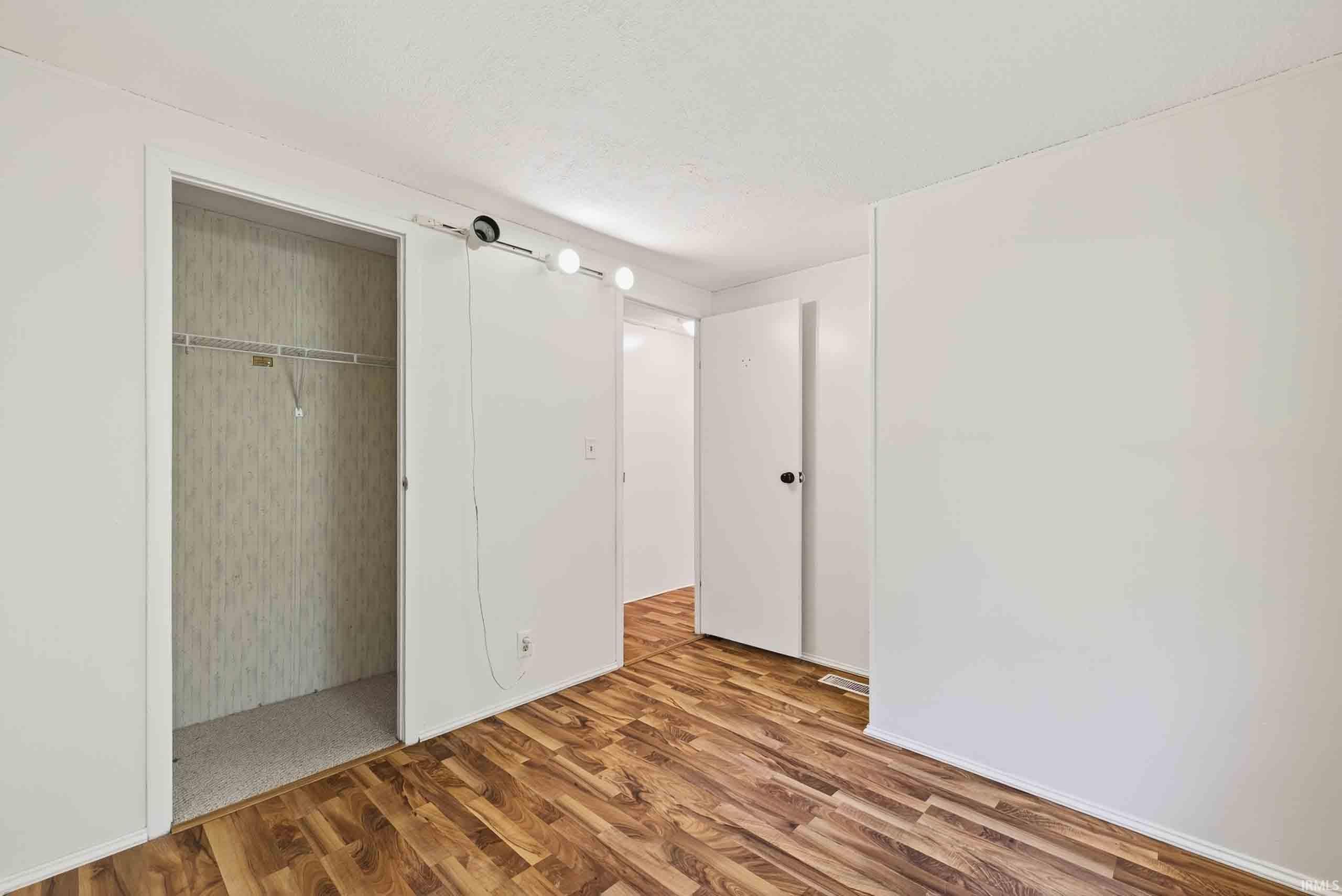 4919 E St Rd 58