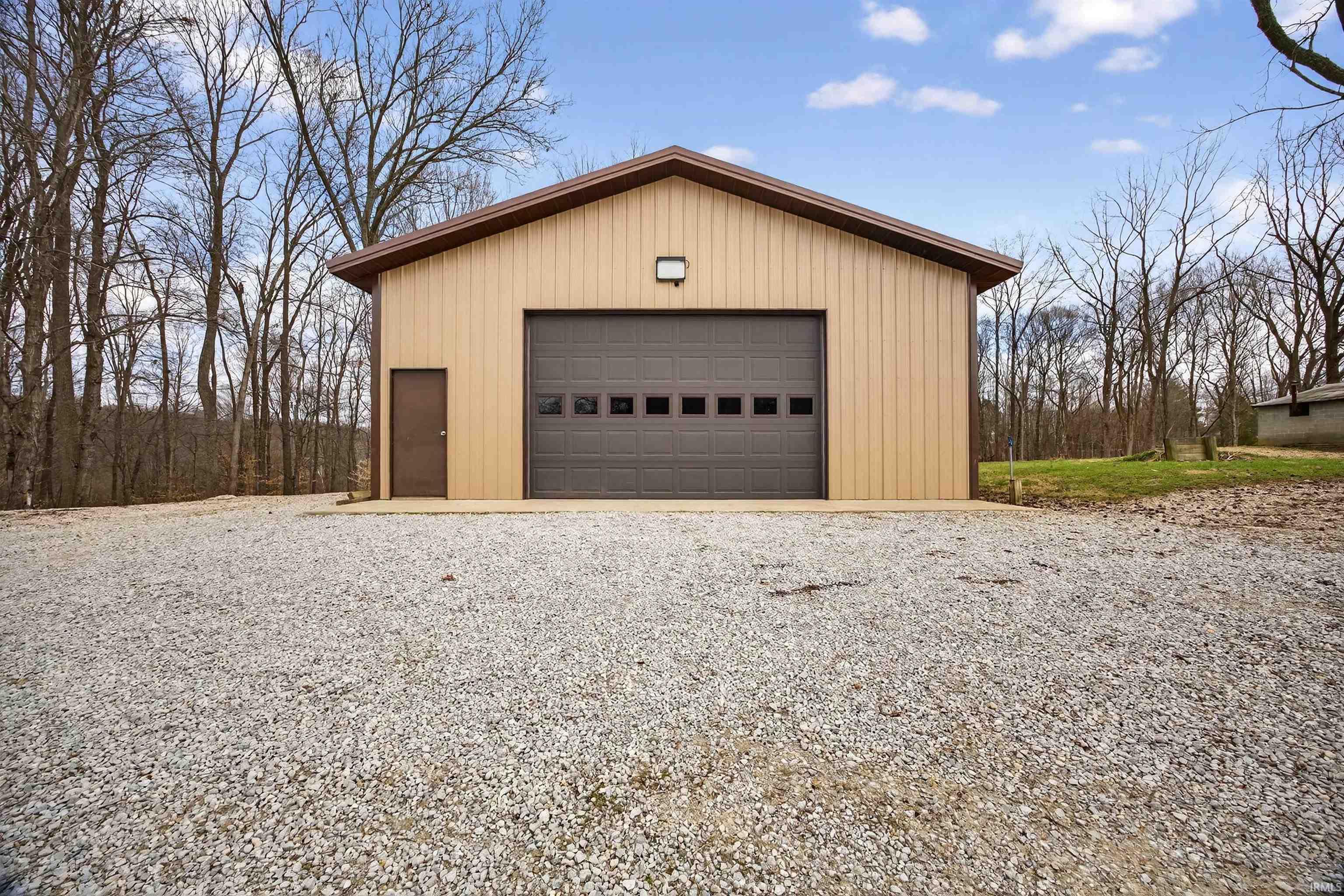 835 E Powerline Road