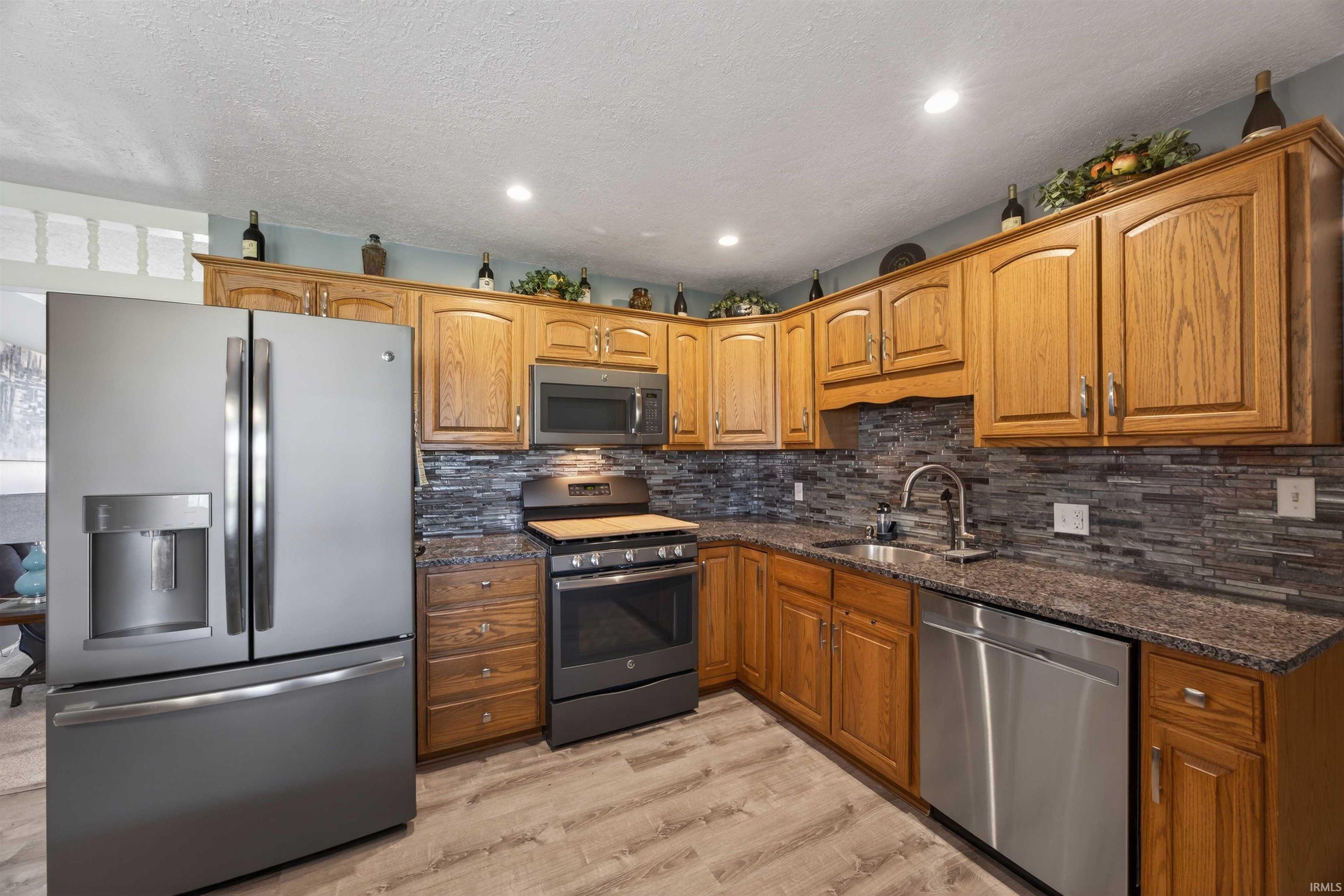 302 S 6th Street