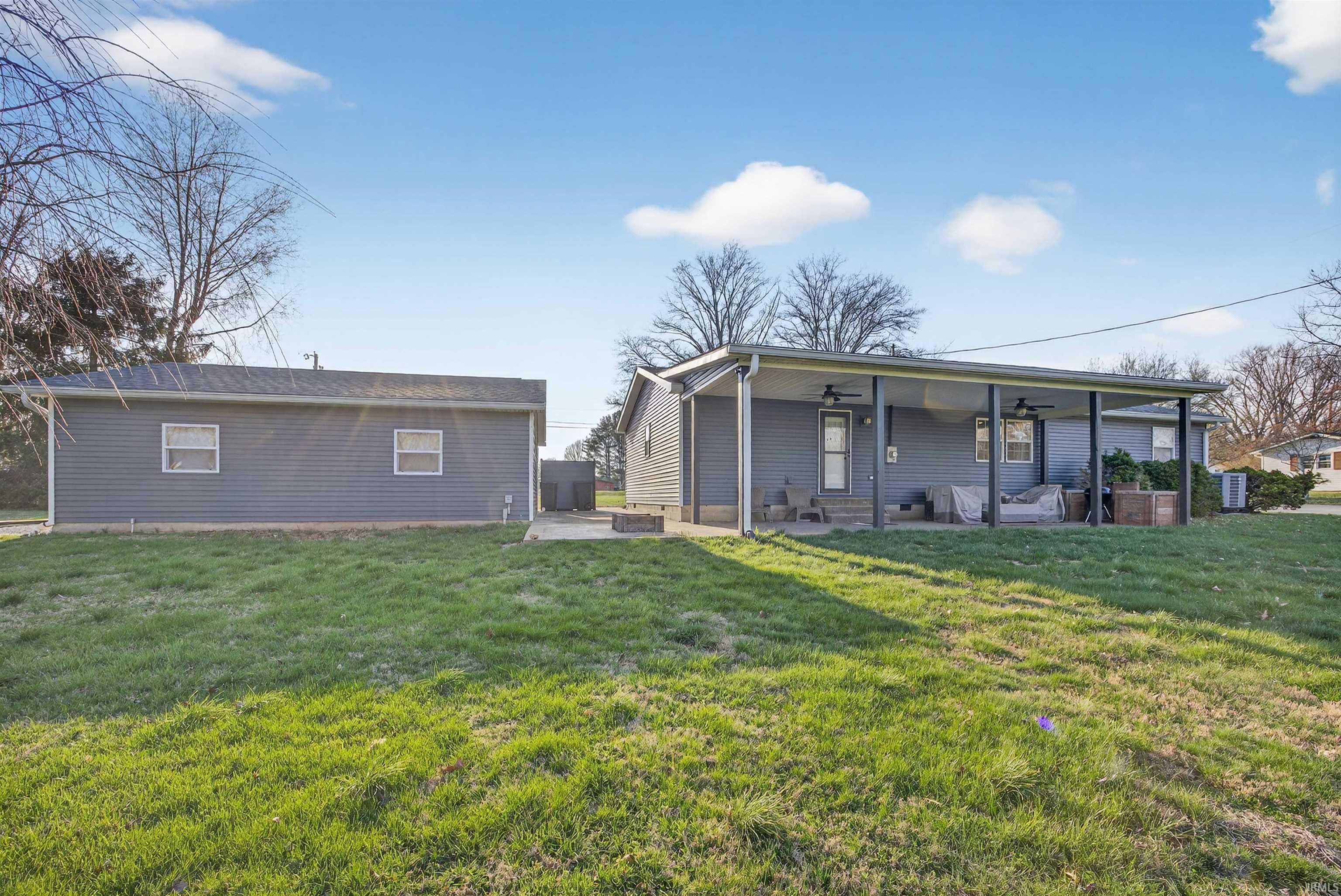 302 S 6th Street