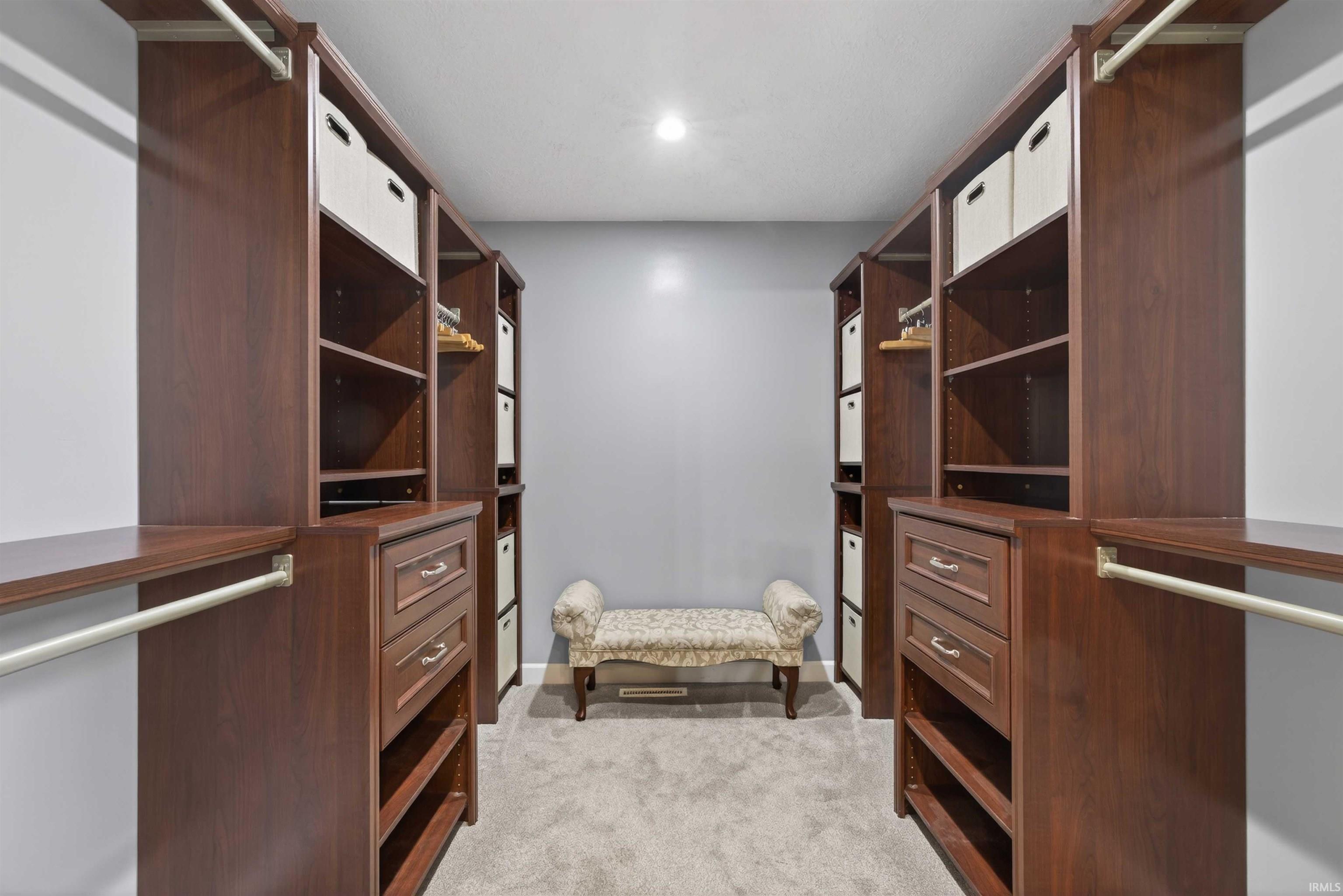 302 S 6th Street