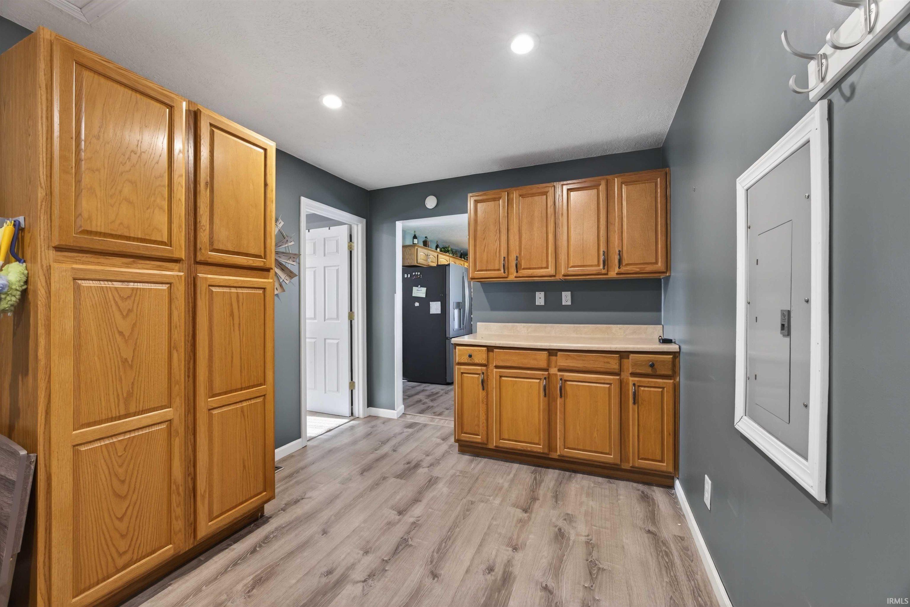 302 S 6th Street