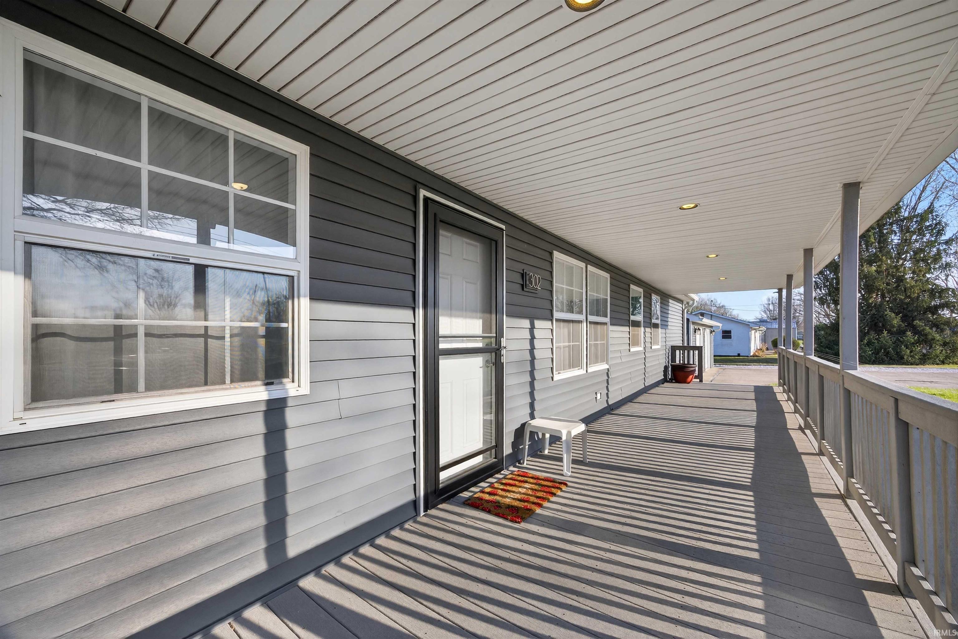 302 S 6th Street