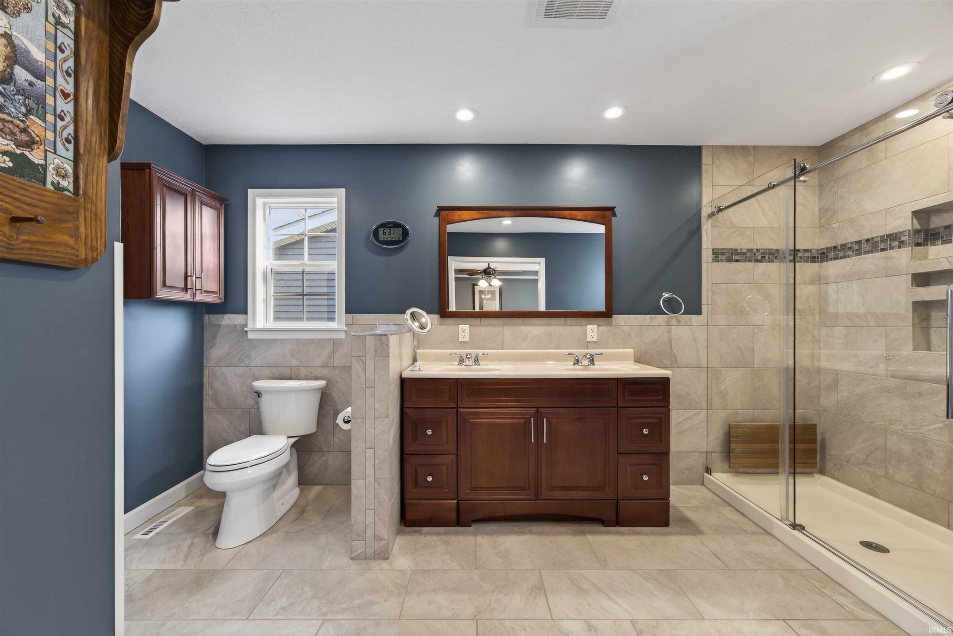 302 S 6th Street