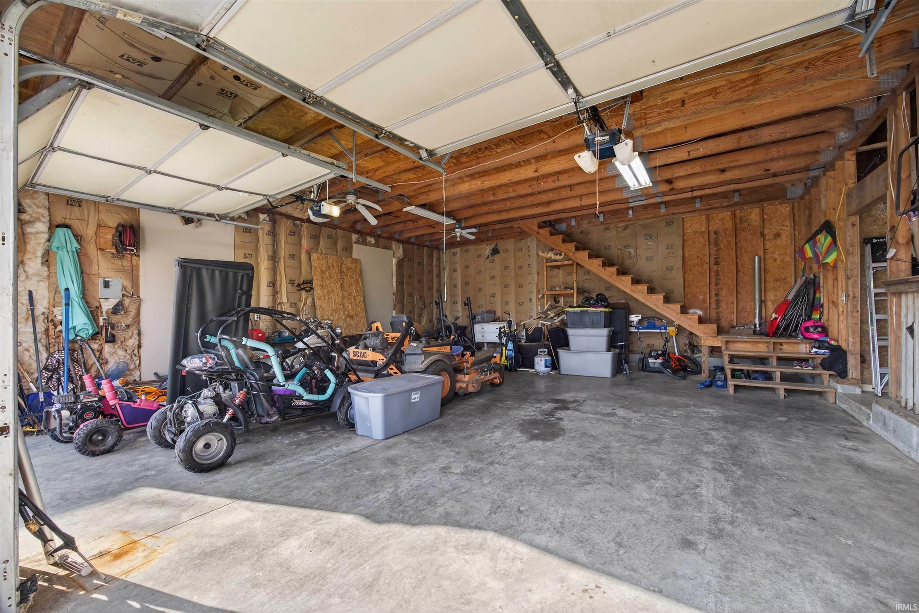 566 W Co Rd 600 N