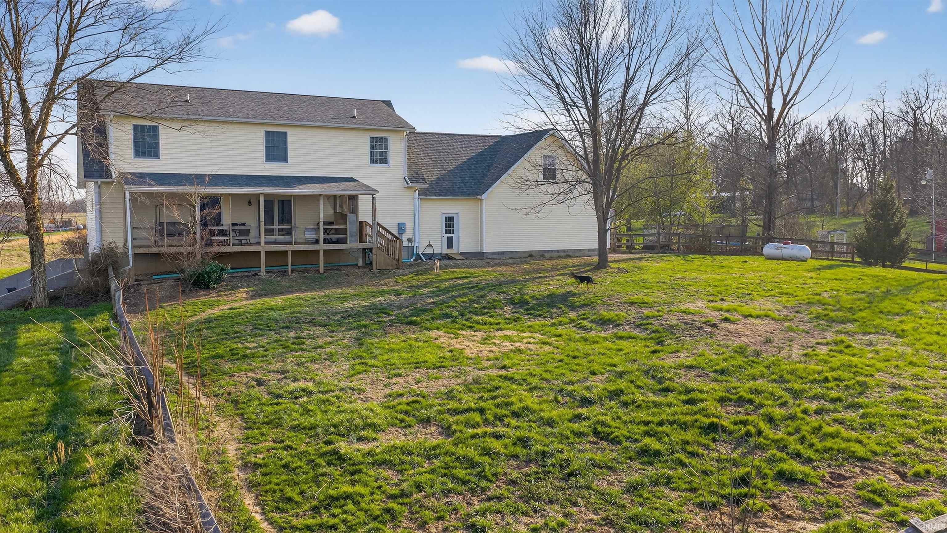 566 W Co Rd 600 N