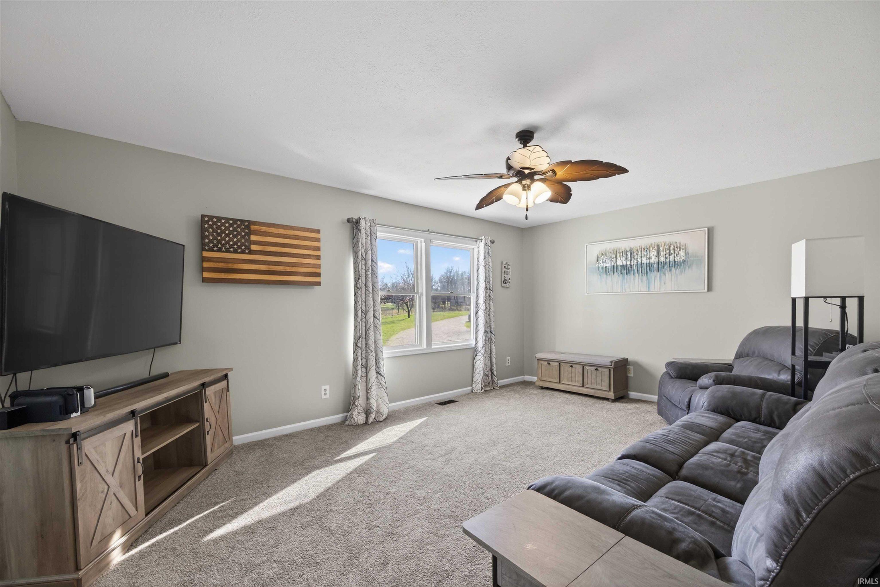 566 W Co Rd 600 N
