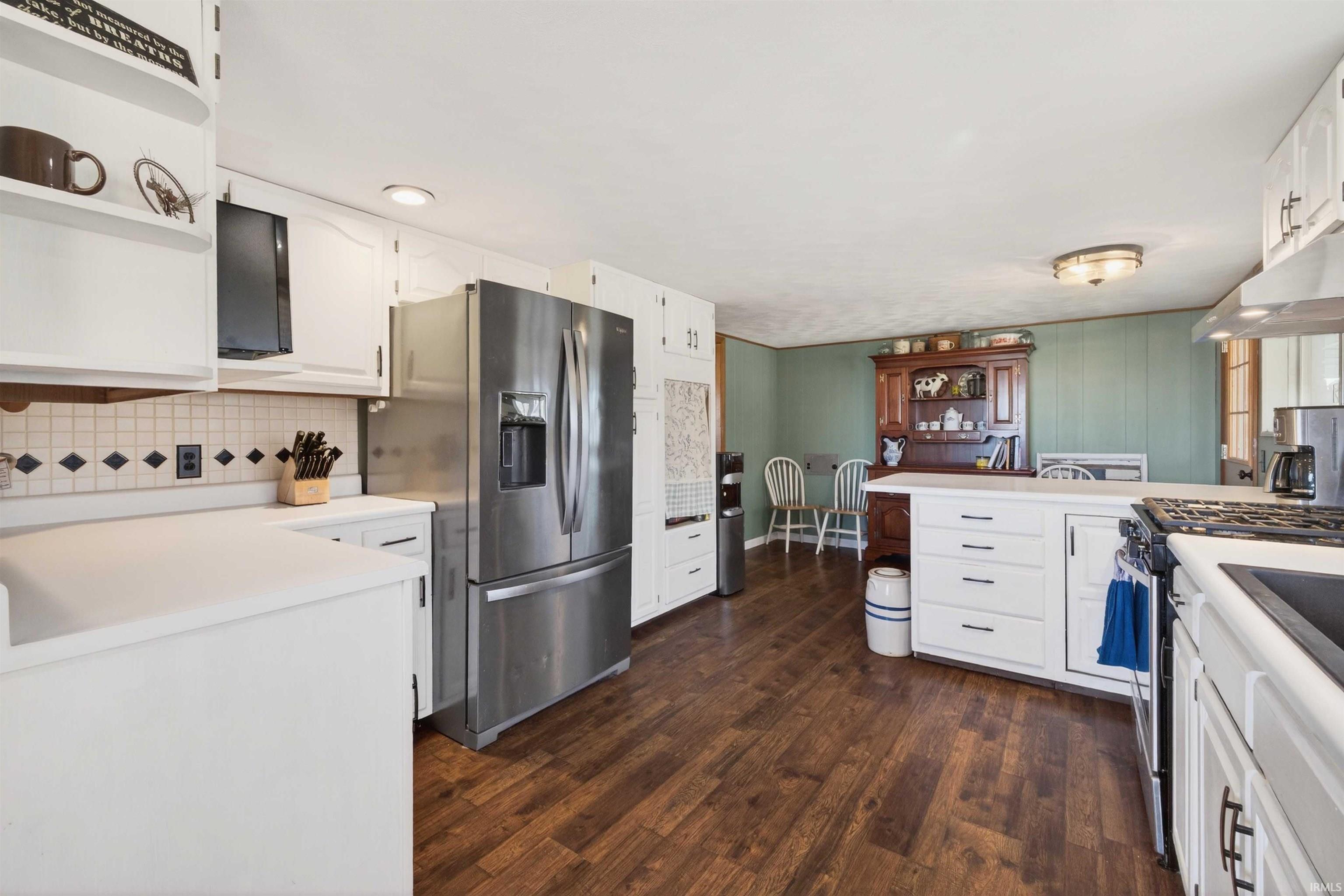 895 St Rd 60 E