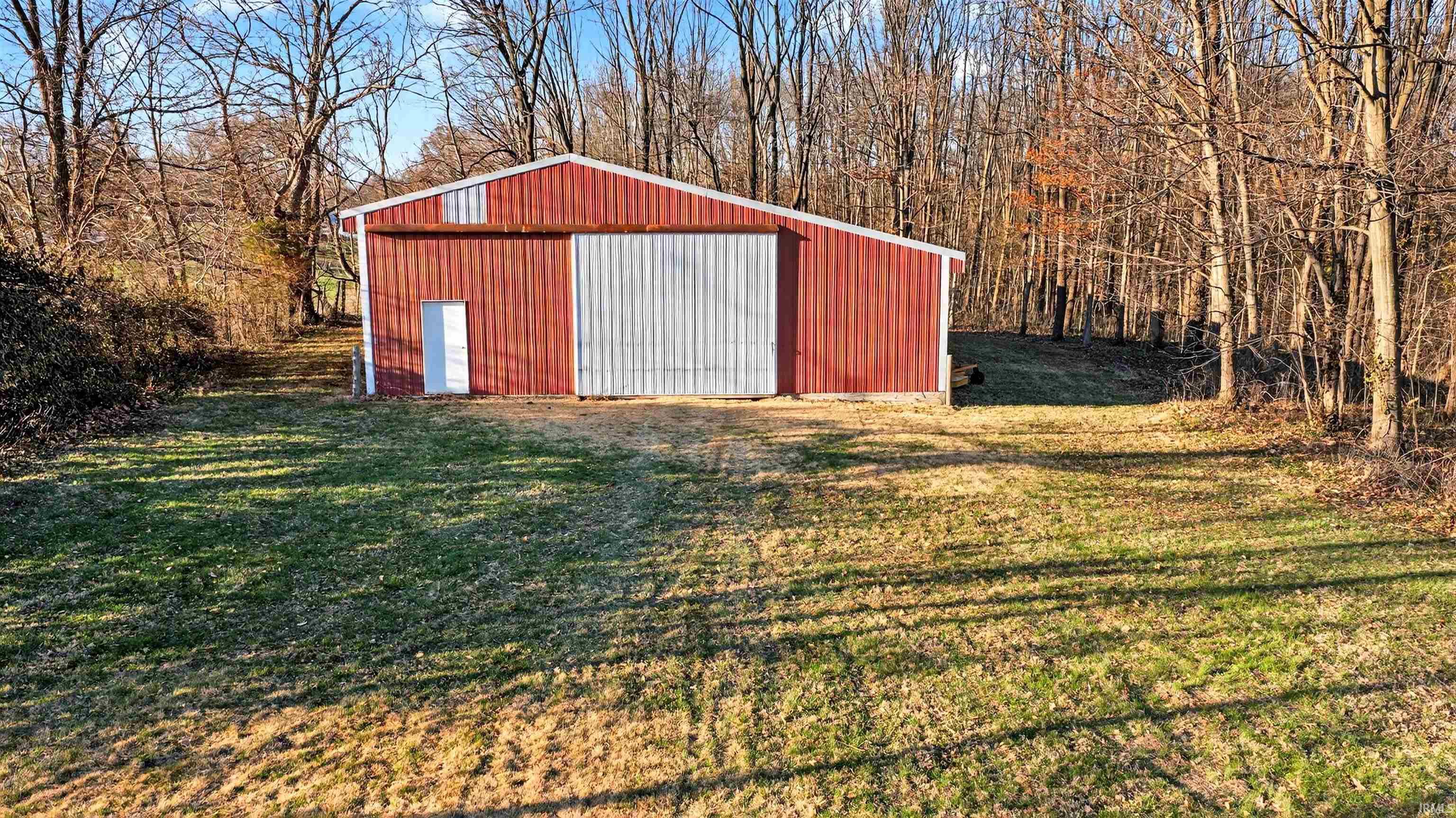 895 St Rd 60 E