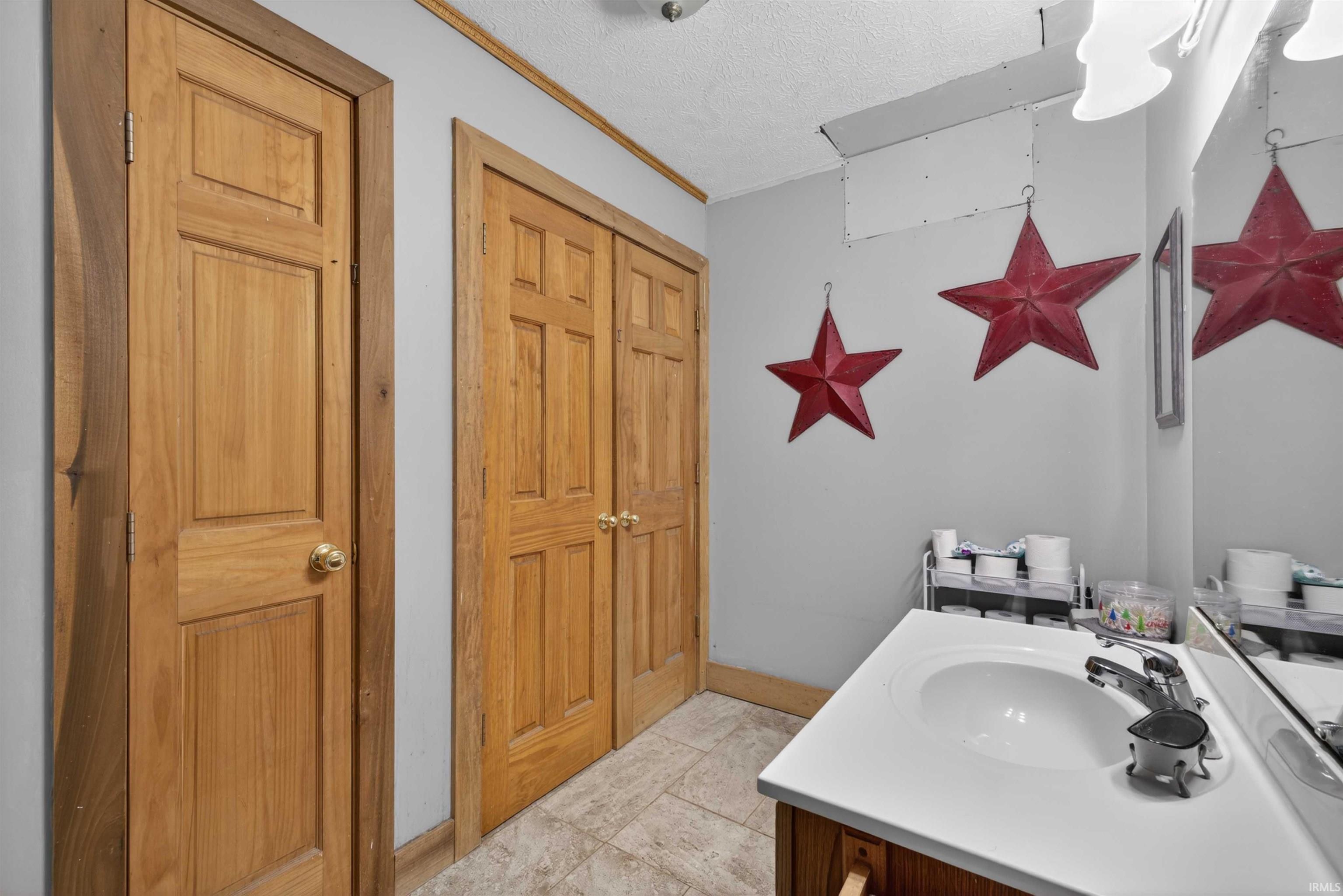8171 N Co Rd 75 W