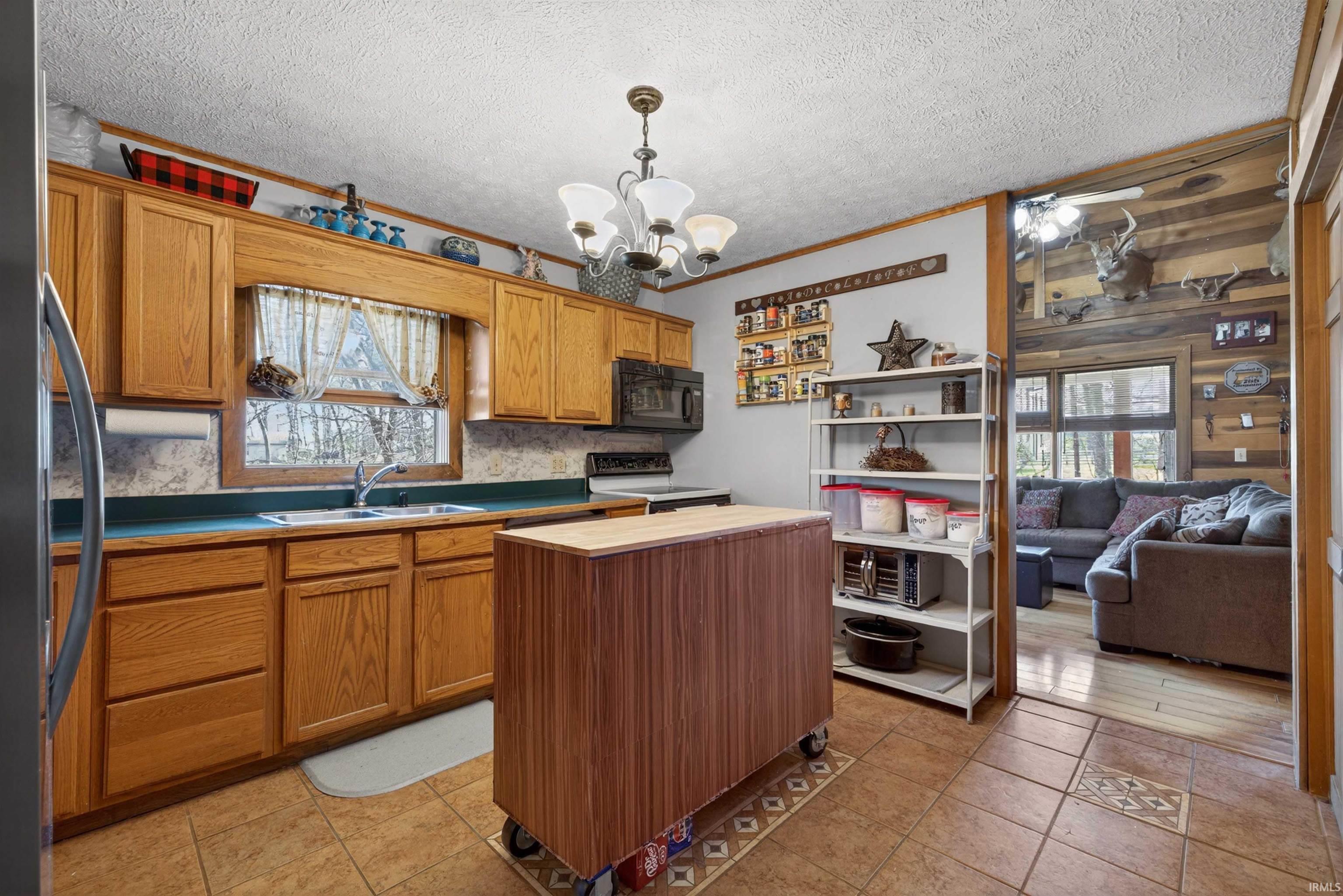 8171 N Co Rd 75 W