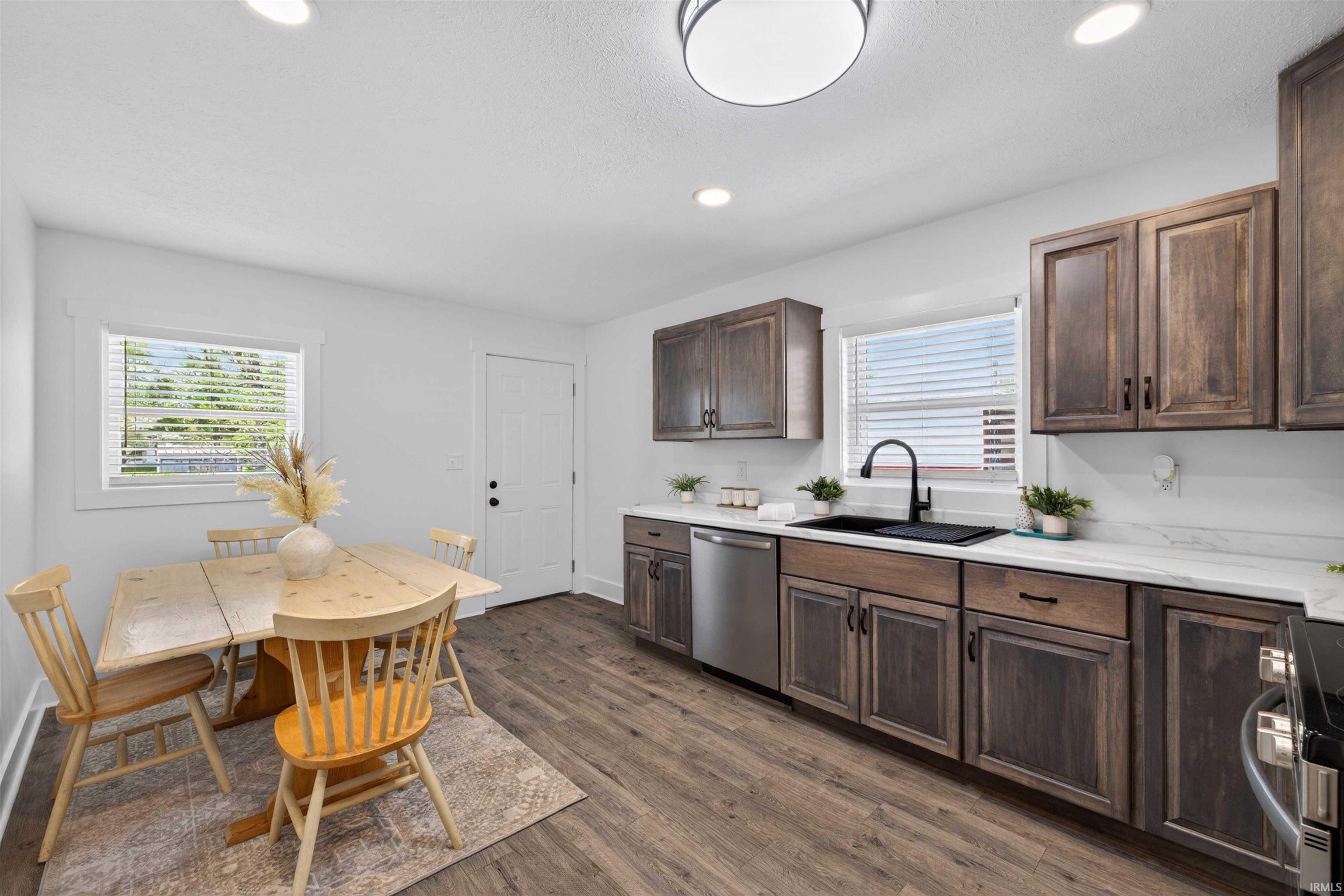 355 S 3rd Street