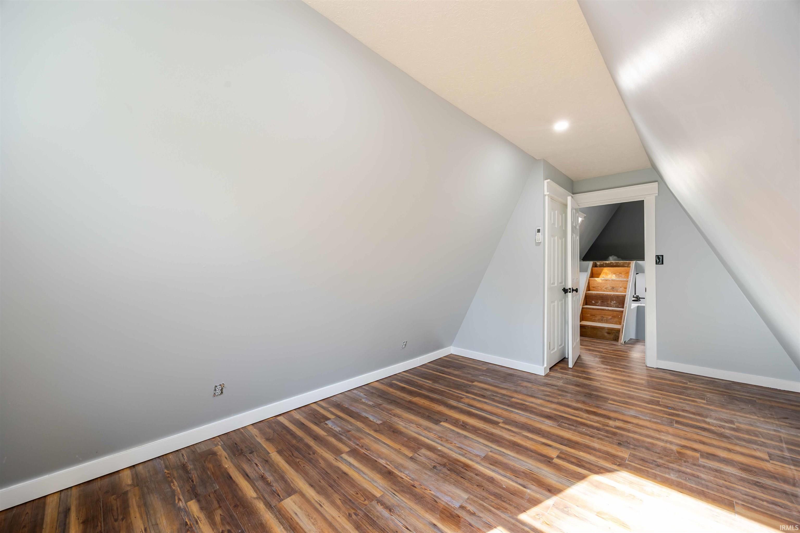 123 Empire Lane