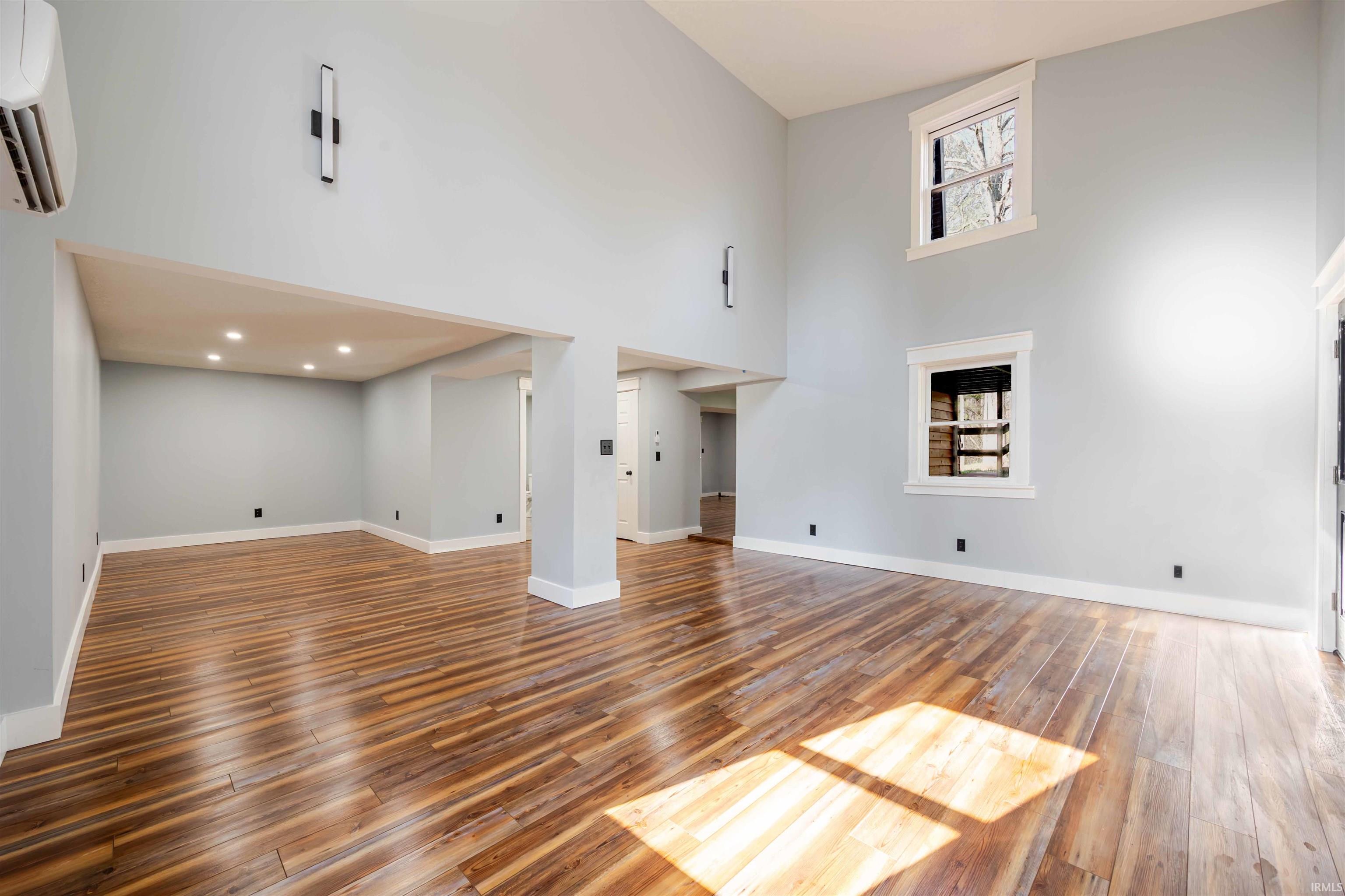 123 Empire Lane