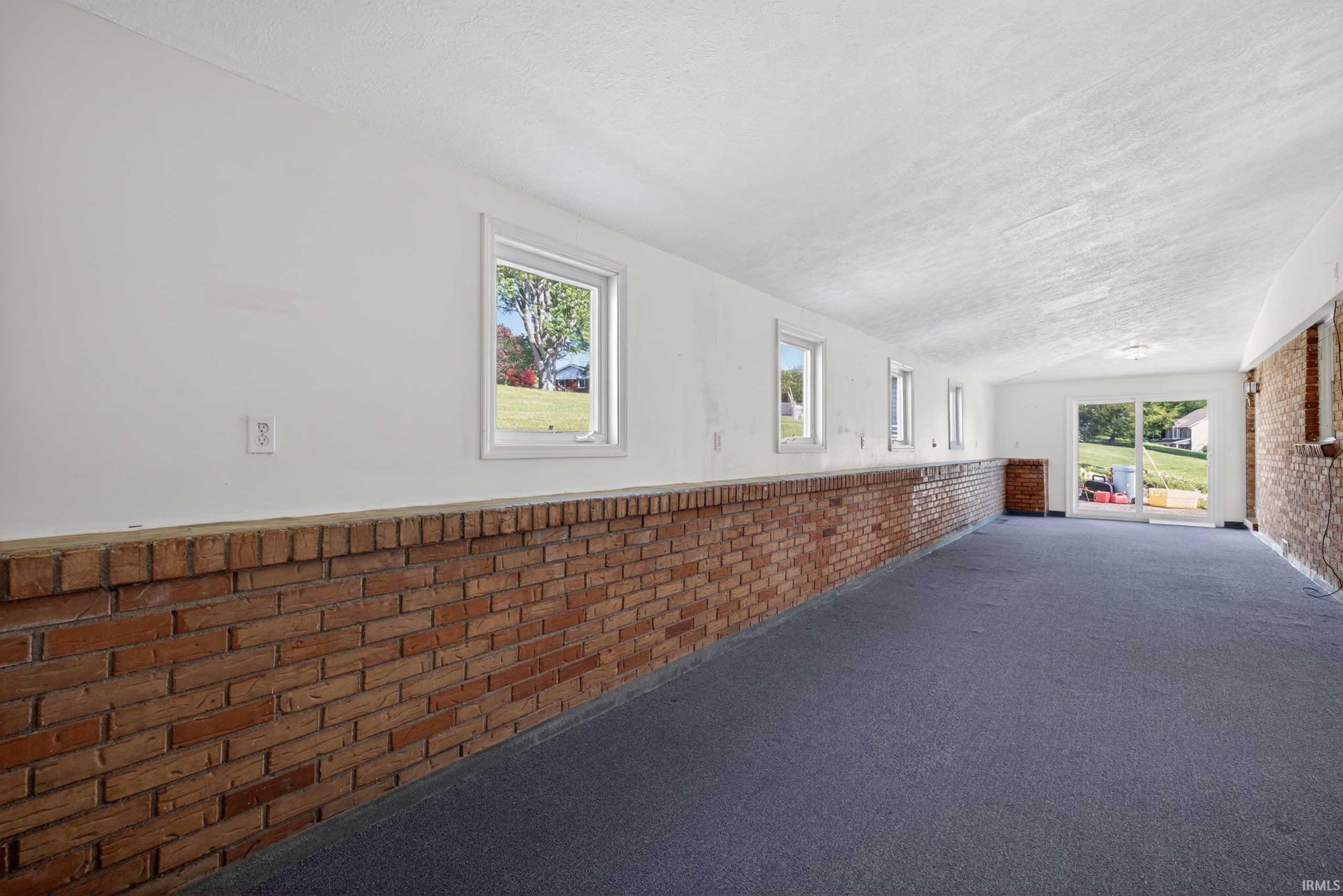 517 W 11th Street