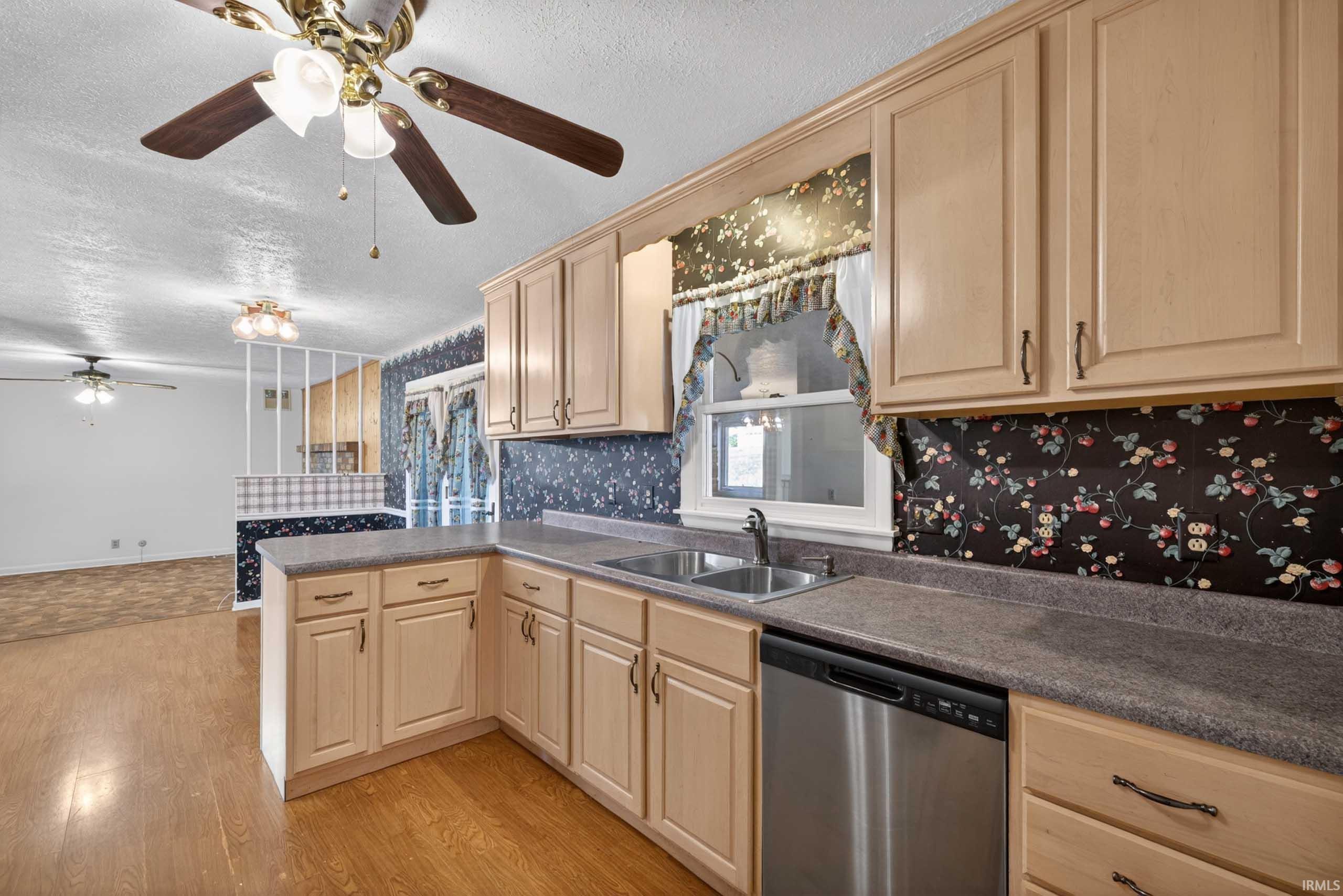 517 W 11th Street