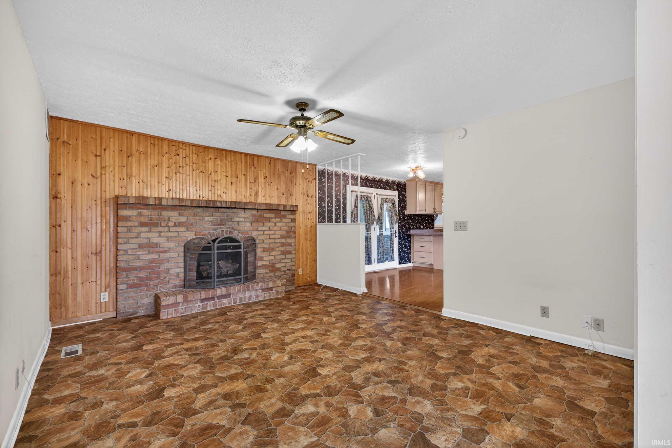 517 W 11th Street