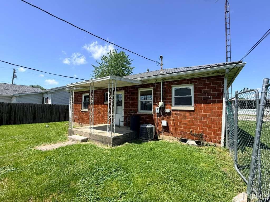 844 W Frank Street