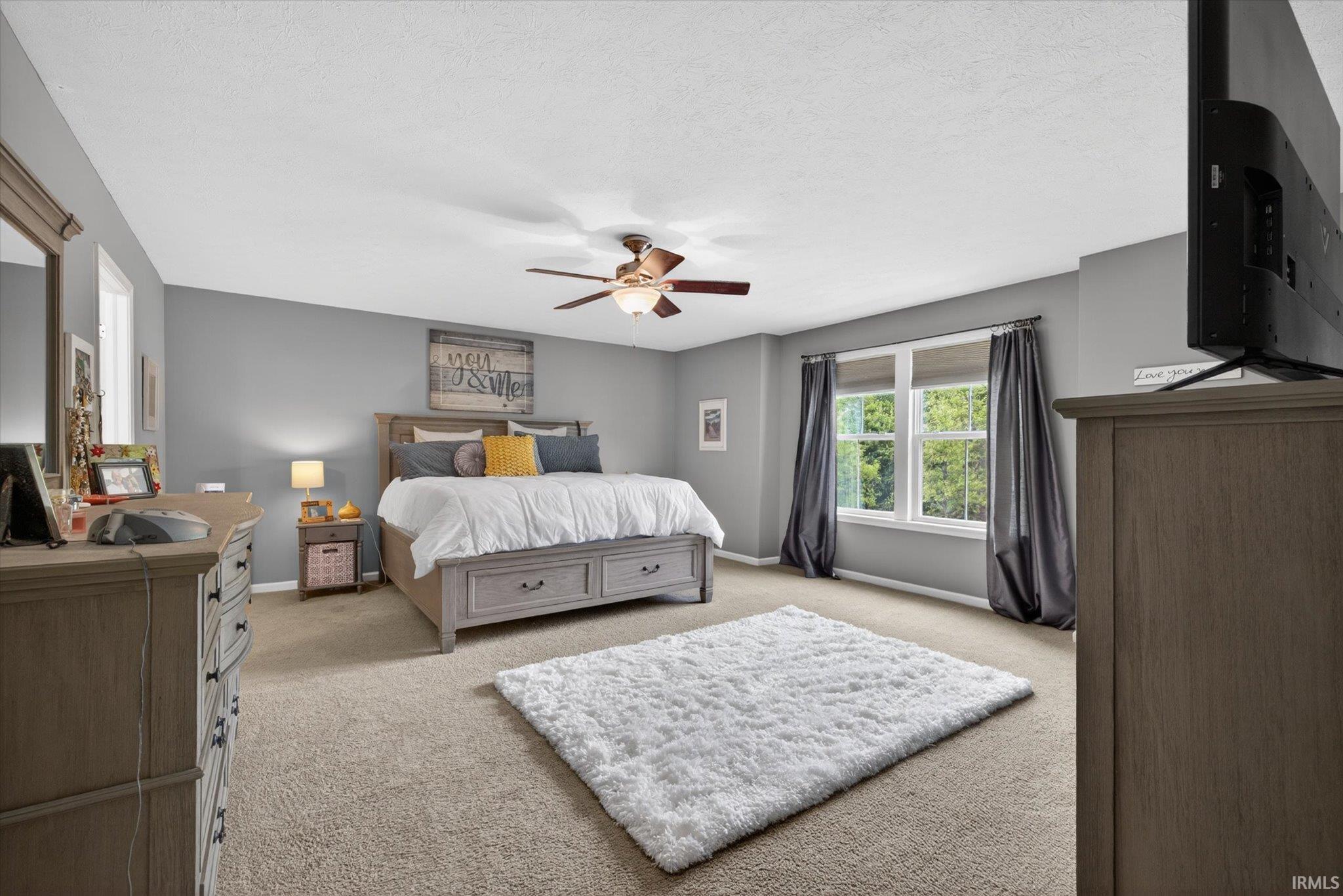 5484 W Hoge Drive