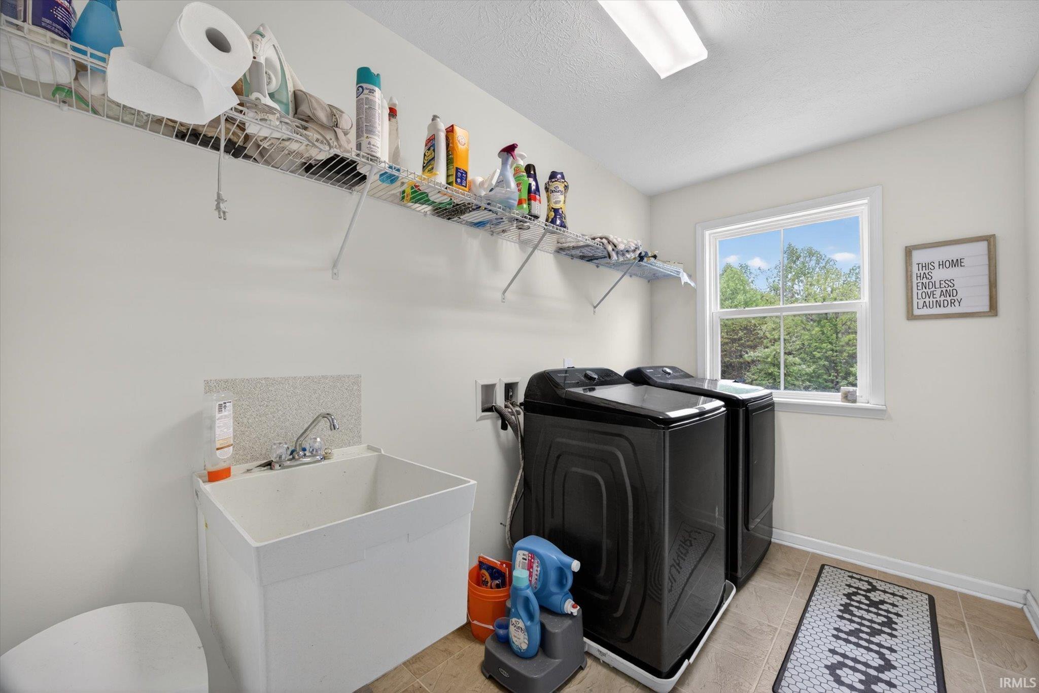 5484 W Hoge Drive