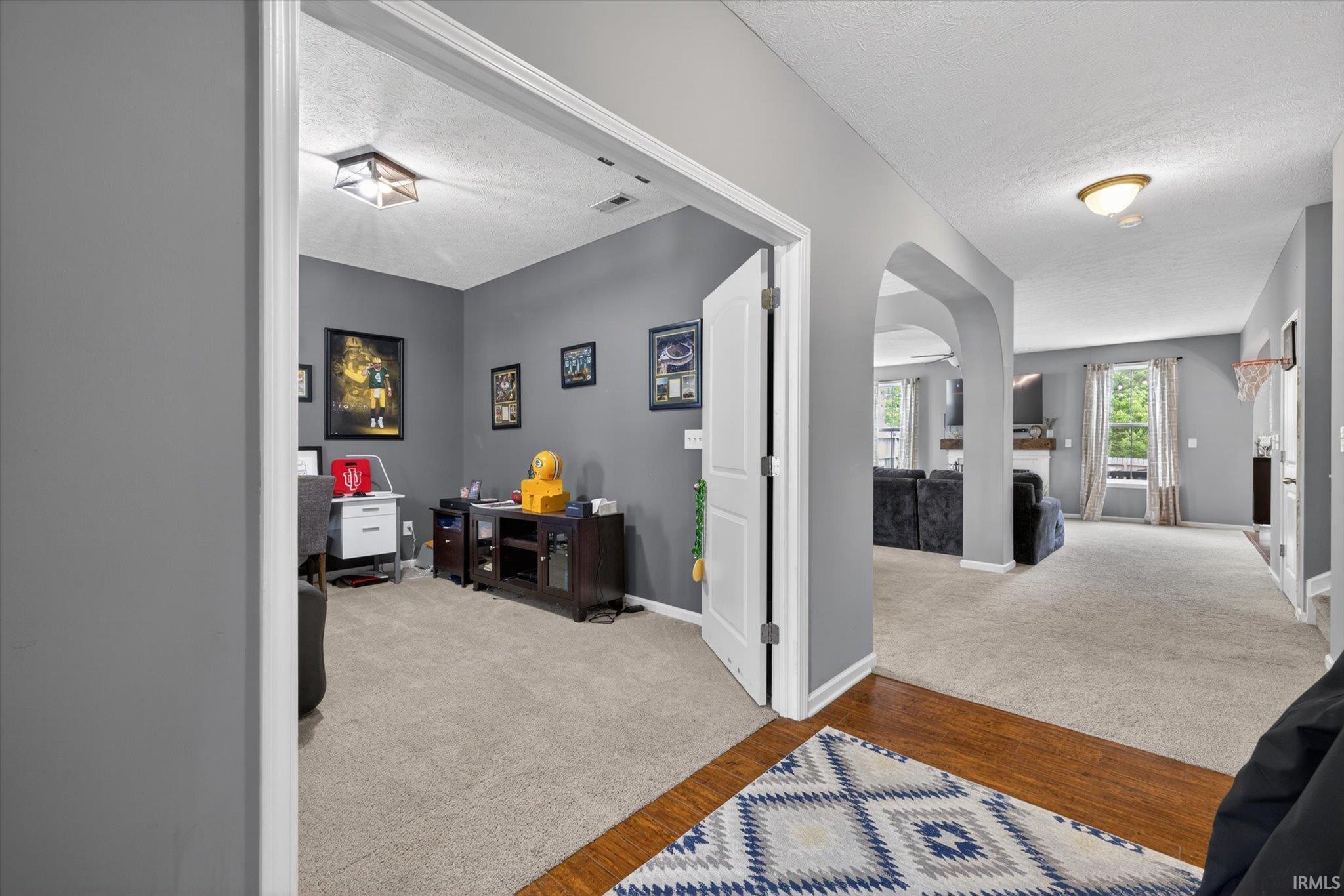 5484 W Hoge Drive