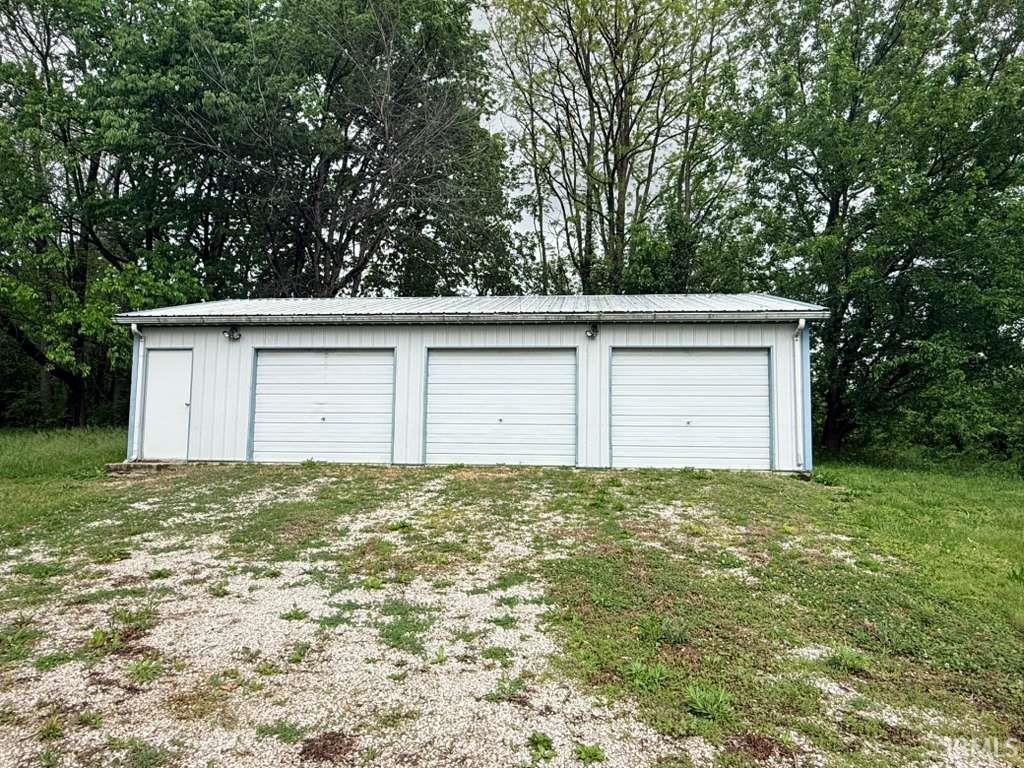 330 Burton Lane