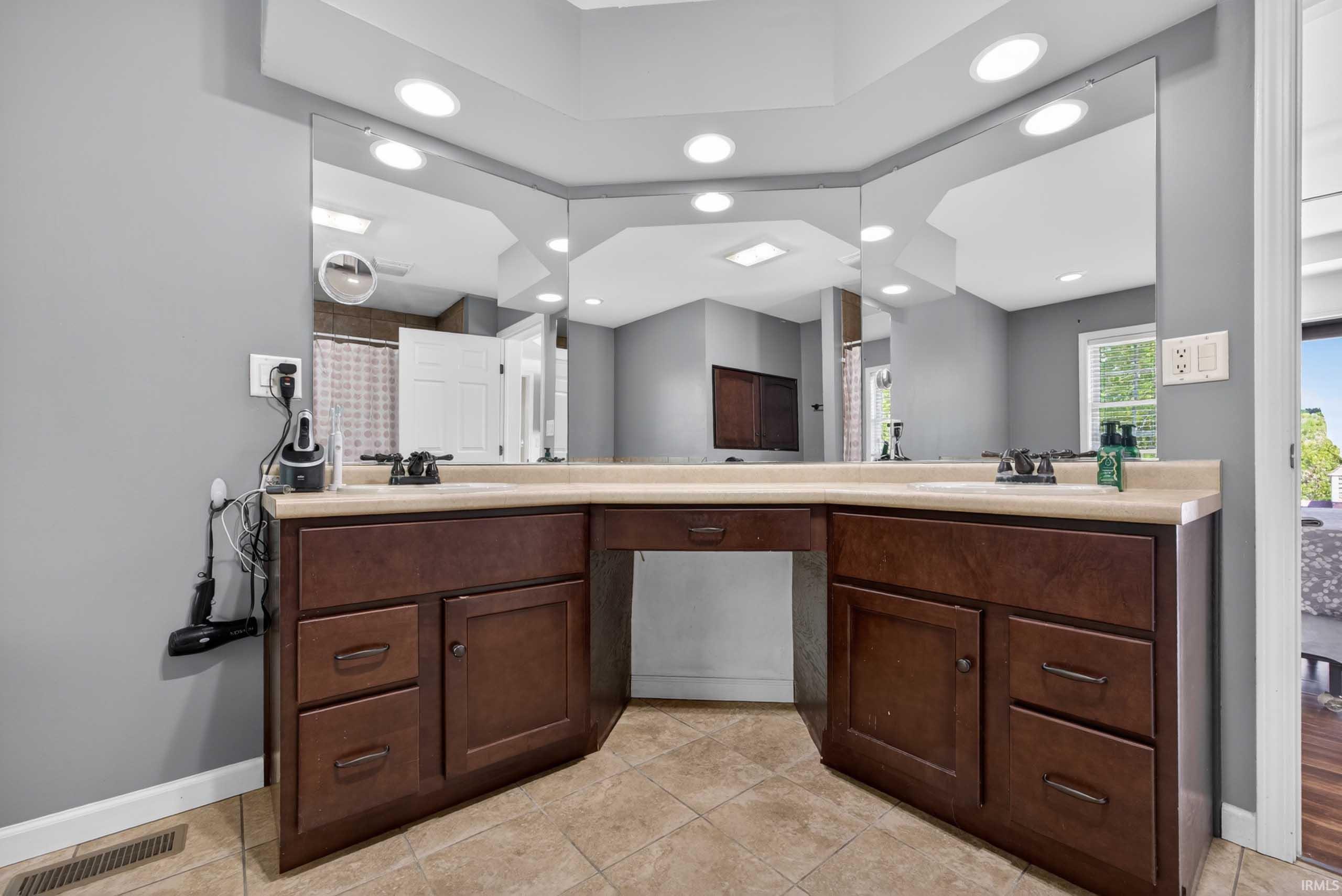 1414 Grand View Road