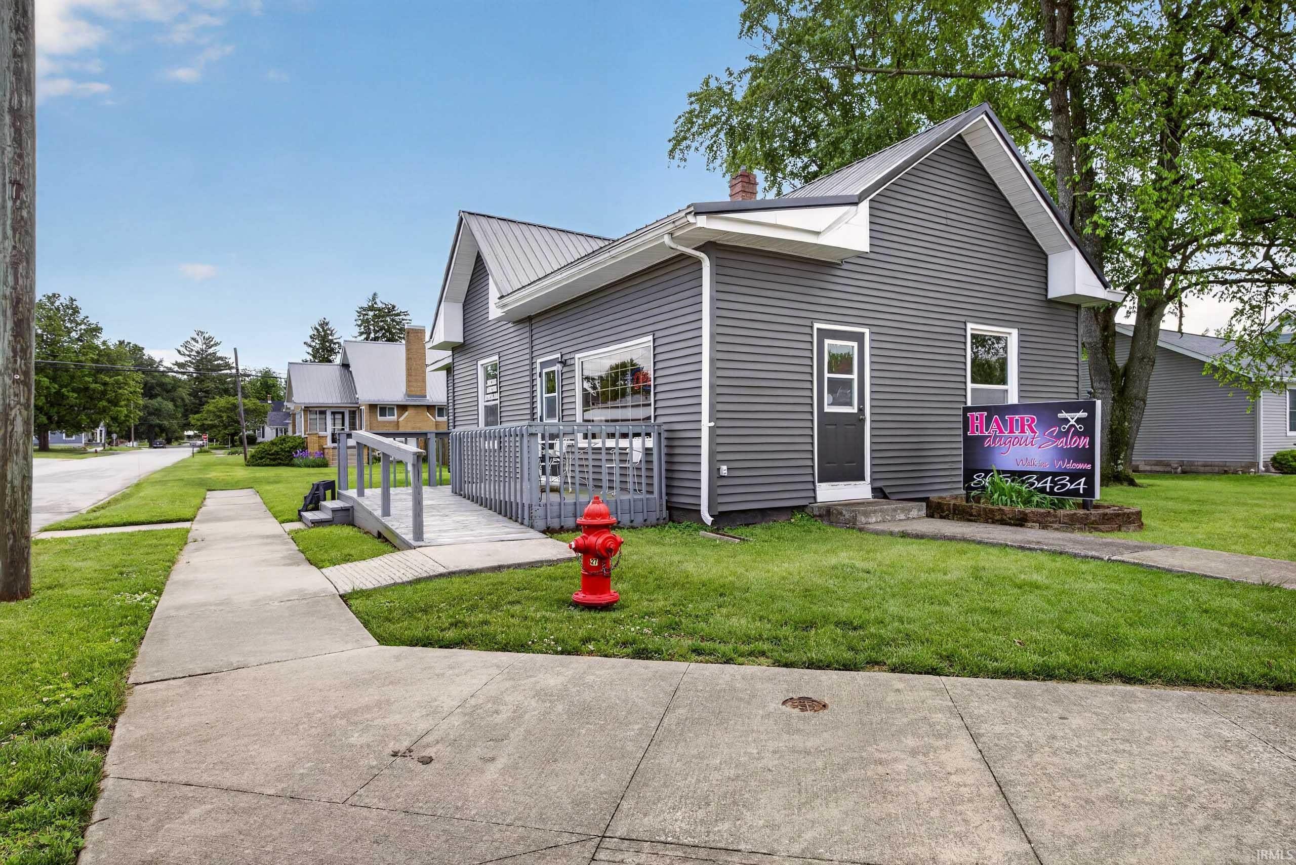 320 S Maple Street