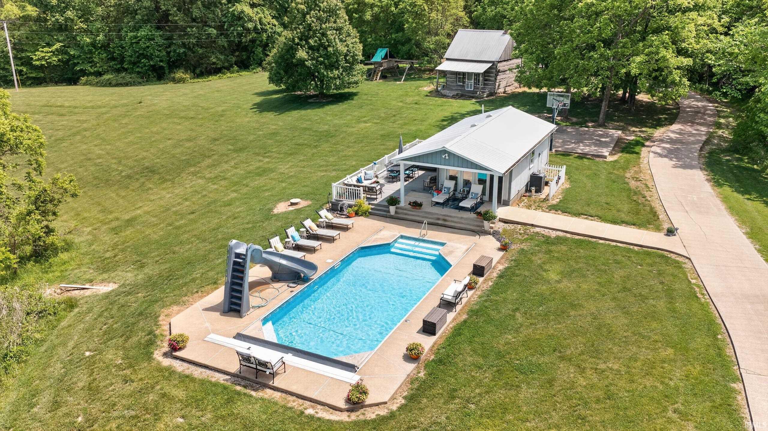 717 N Marshall Road