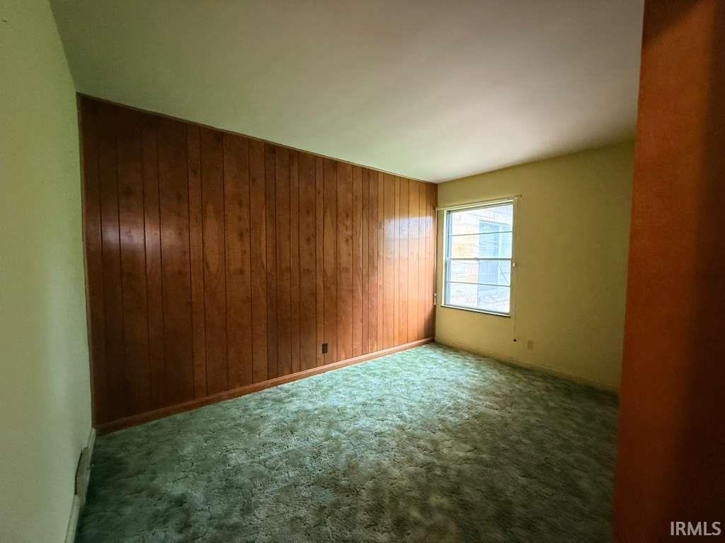 109 S Triangle Road