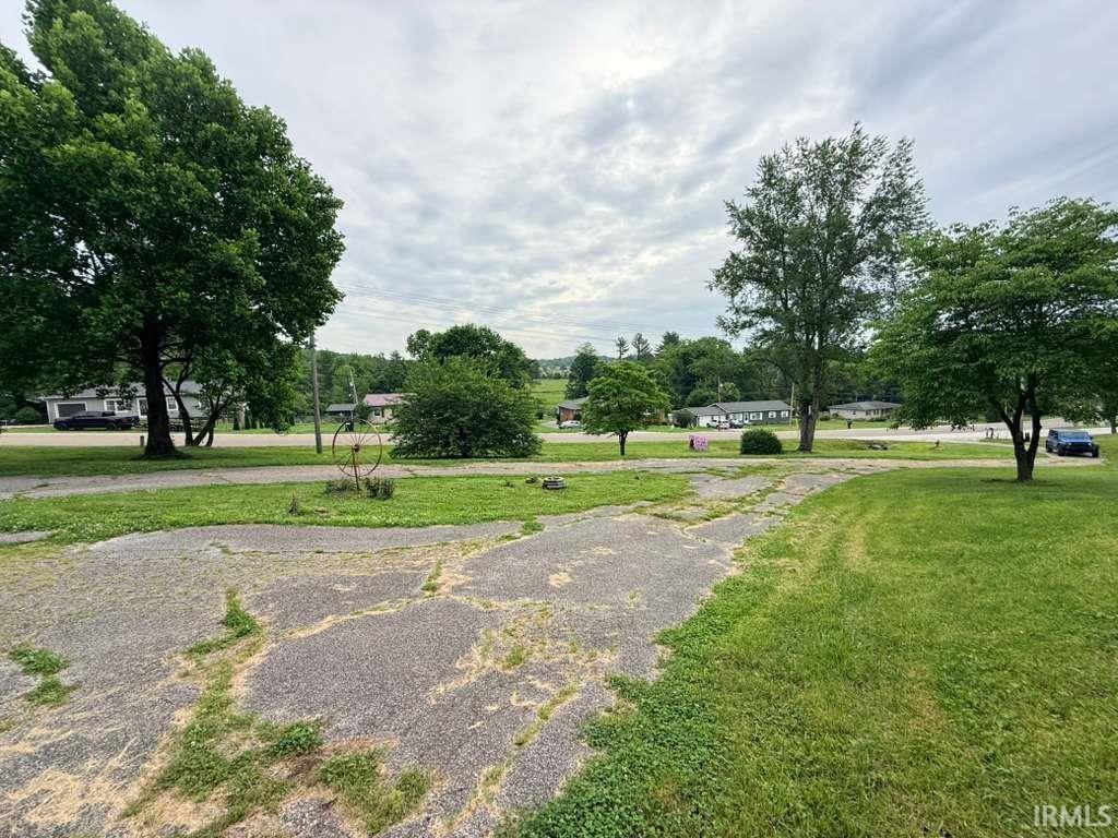 109 S Triangle Road